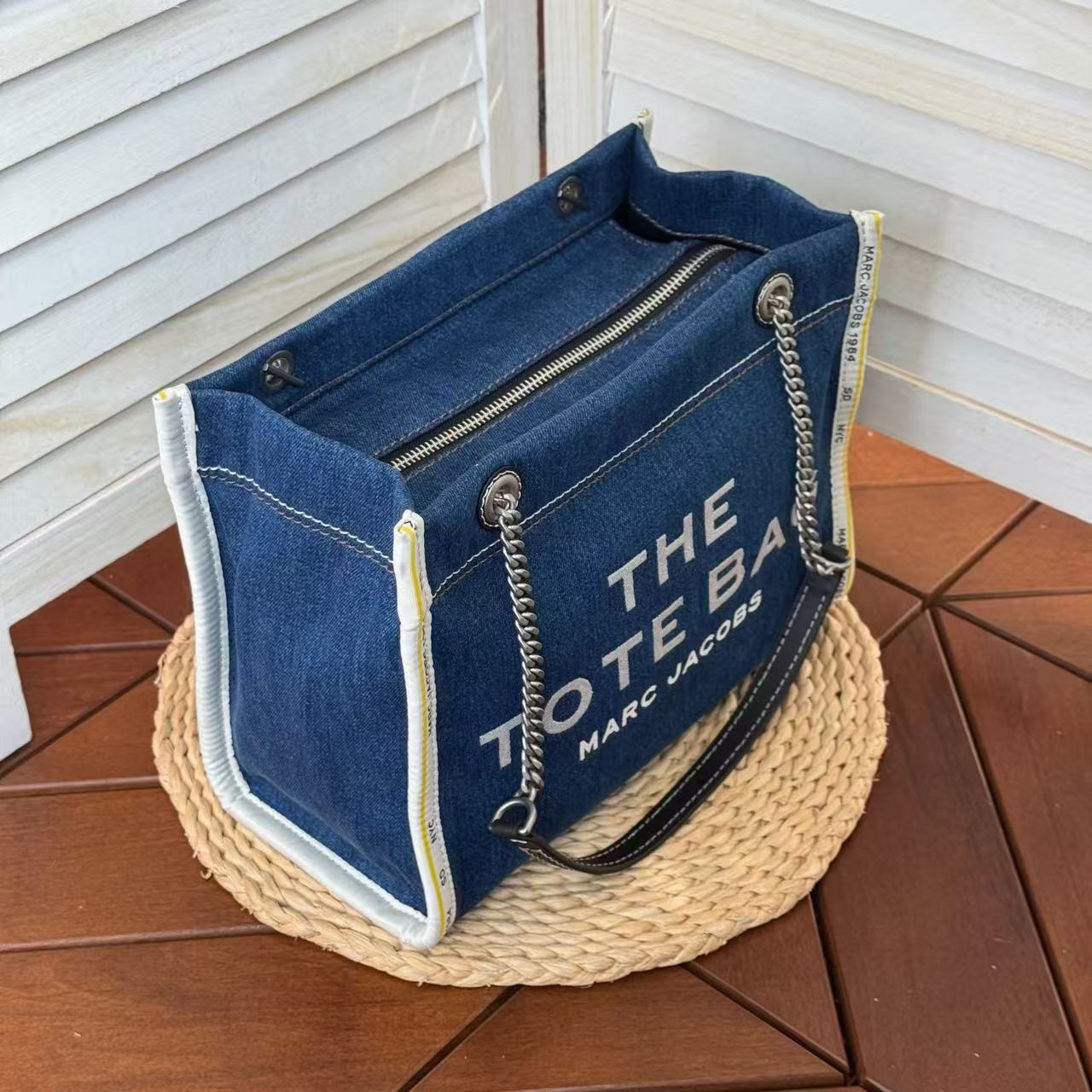MARC JACOBS tote bag