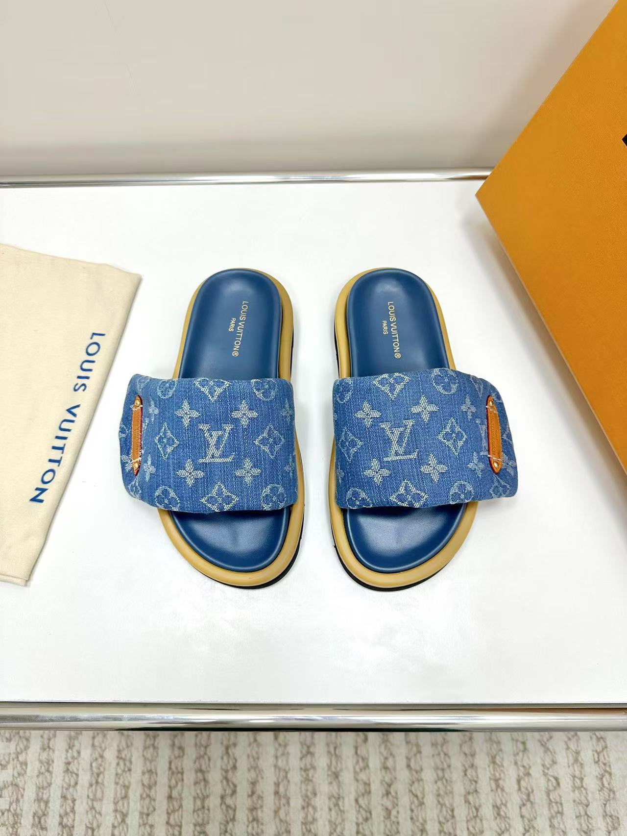 LV denim sponge slippers