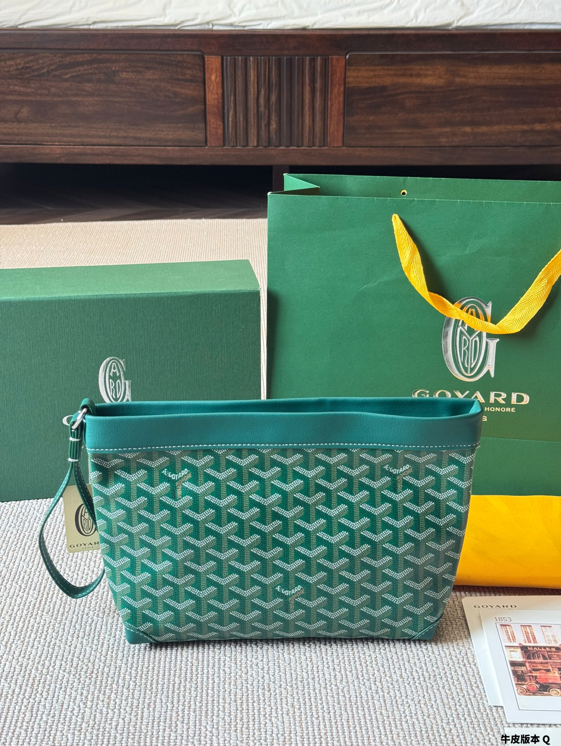 Govard CONTI clutch bag