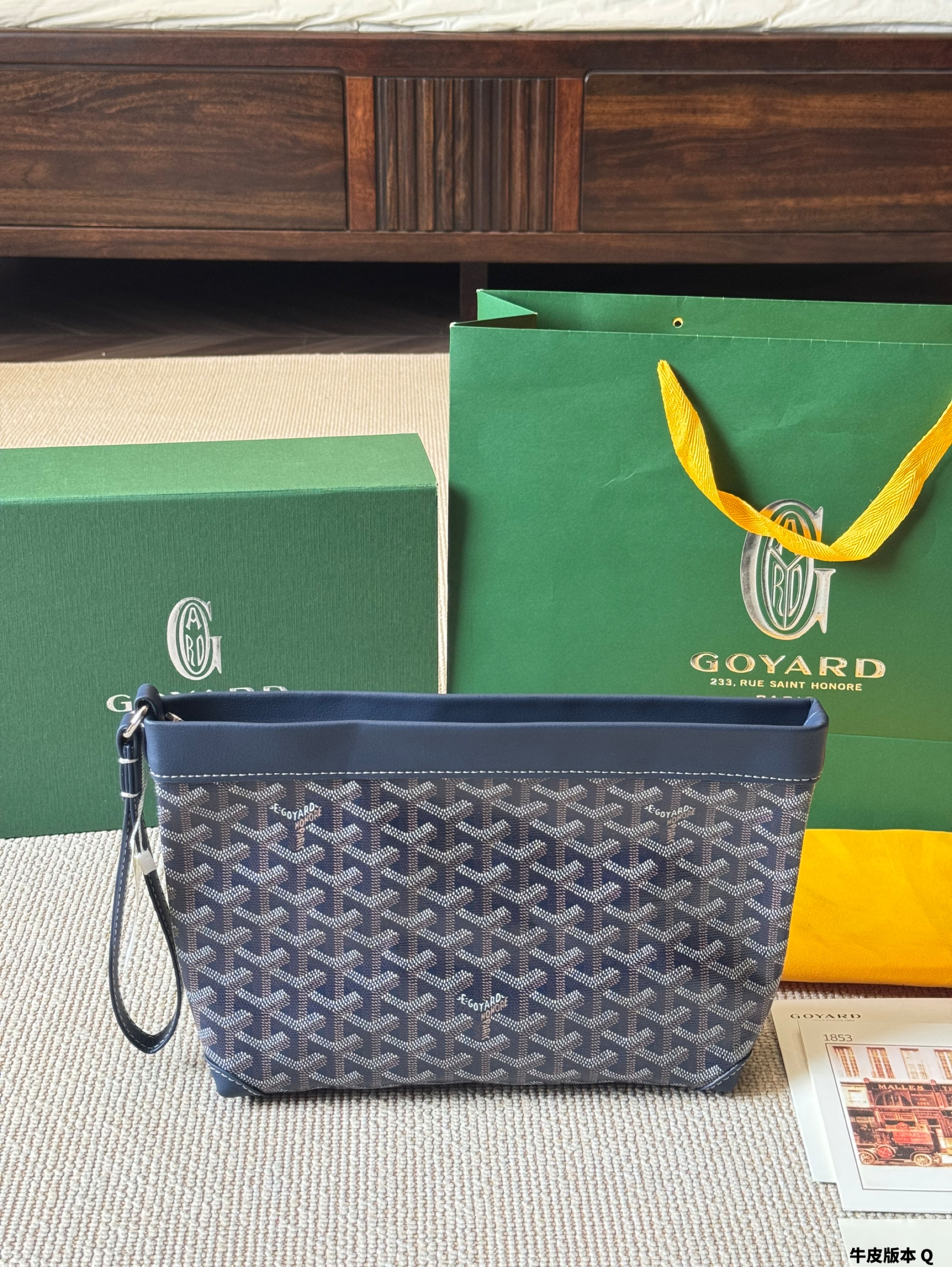 Govard CONTI clutch bag