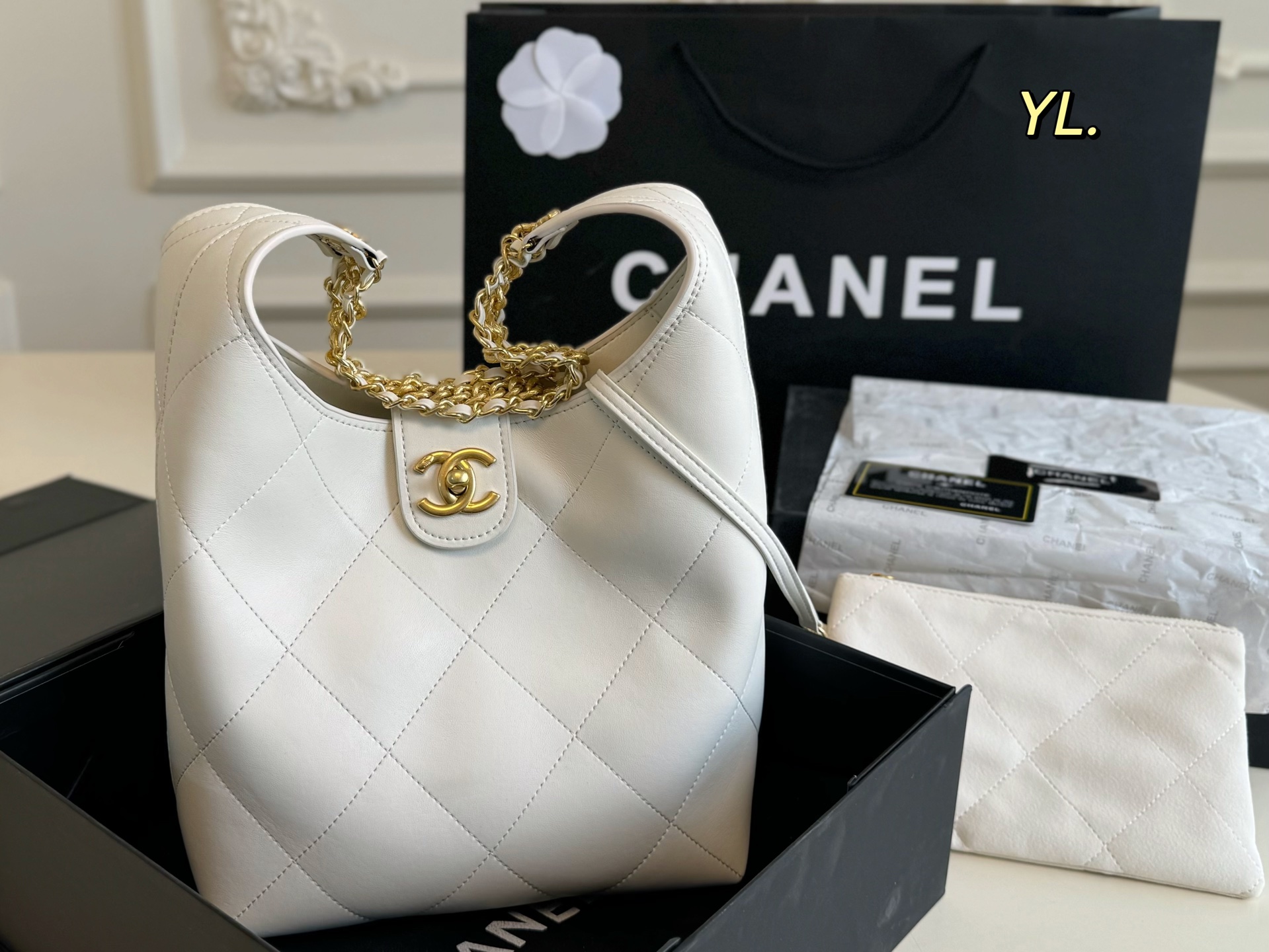 Chanel 25p hobo hippie bag