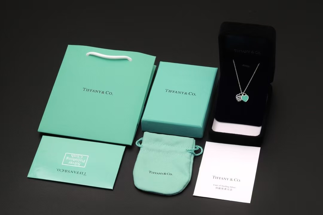 Tiffany Necklace Return to TiffanyM
