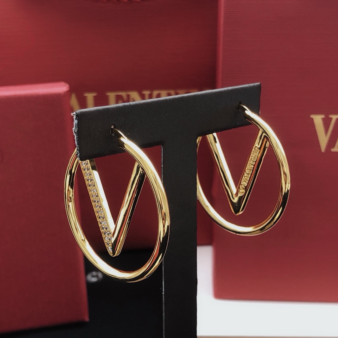 Valentino round earrings