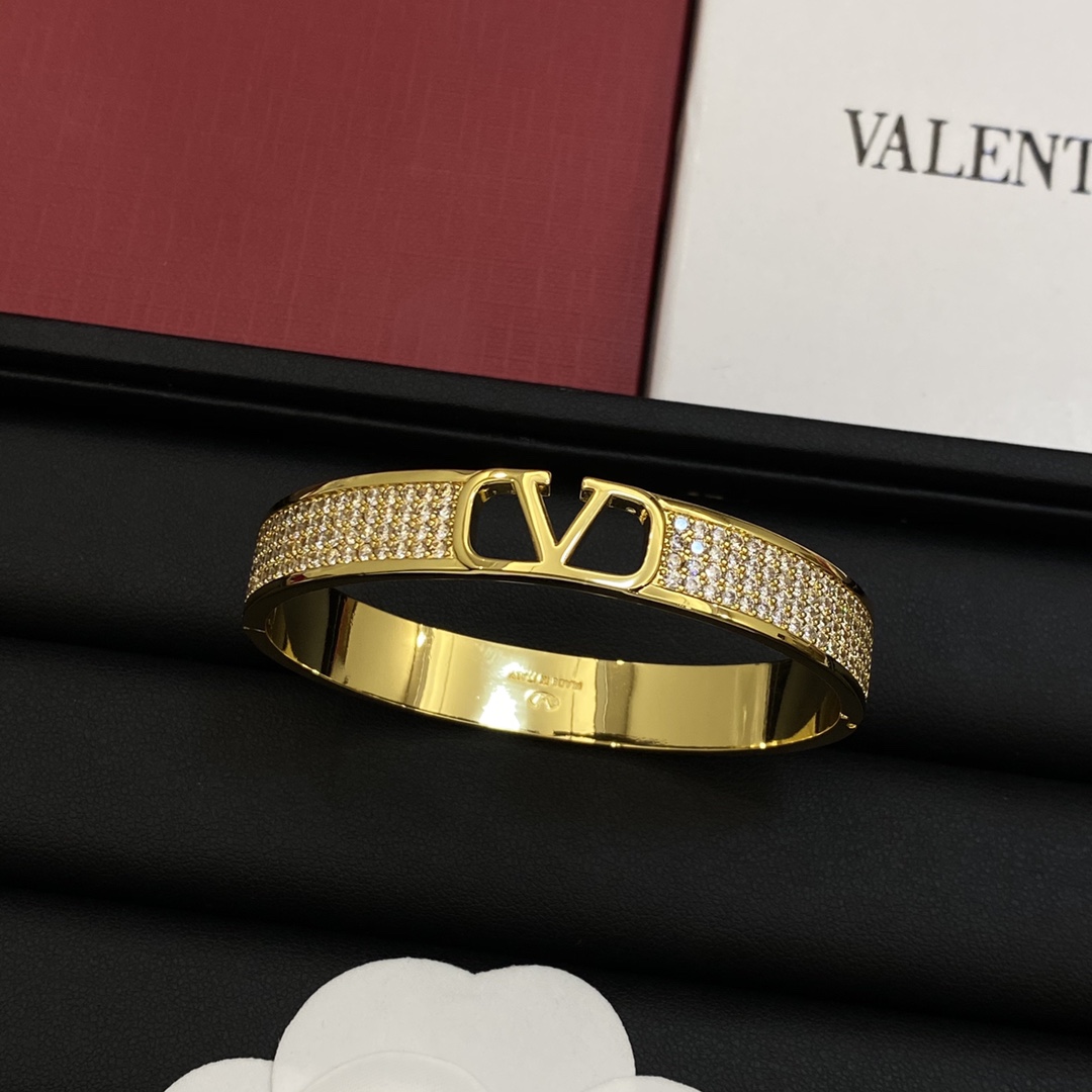 Valentino bracelet