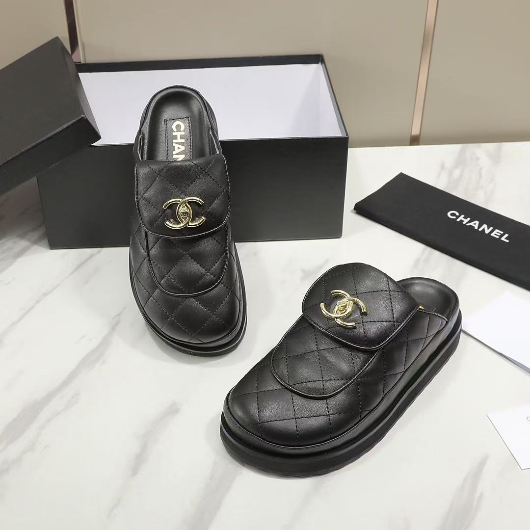 Chanel Boken slippers