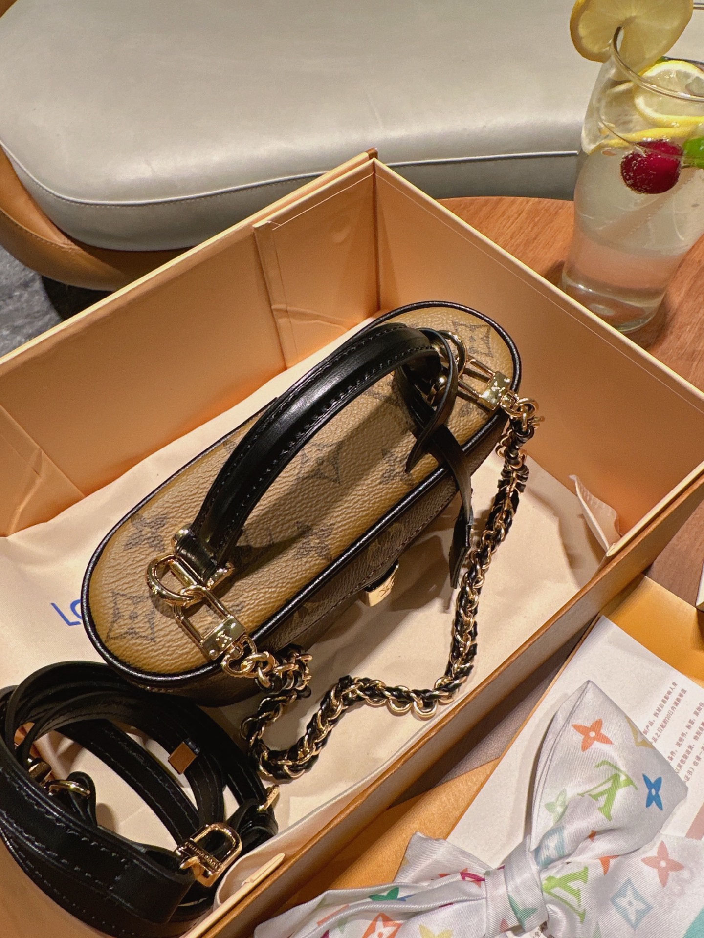 LV cosmetic chain bag