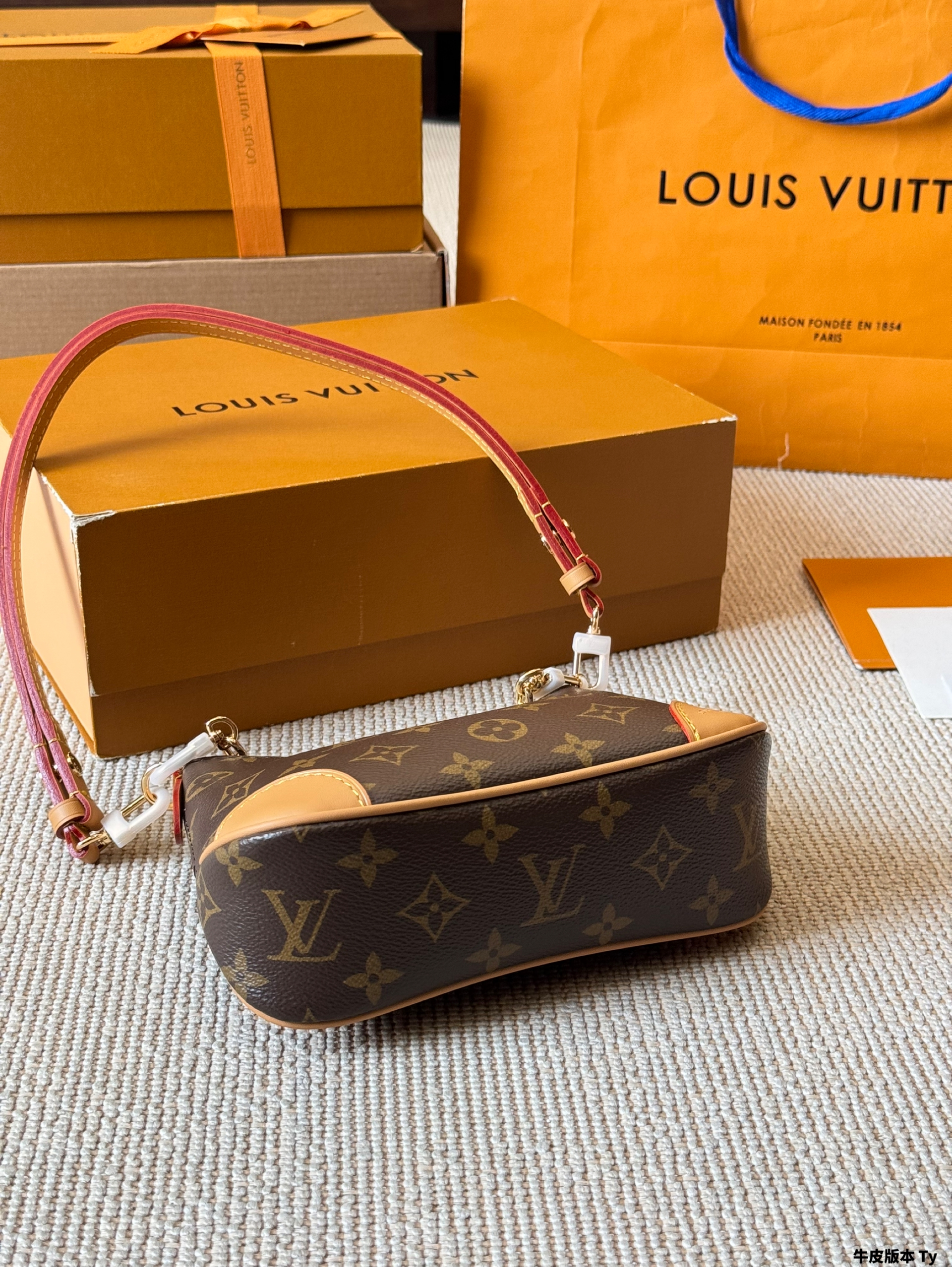 LV Boulogne messenger bag