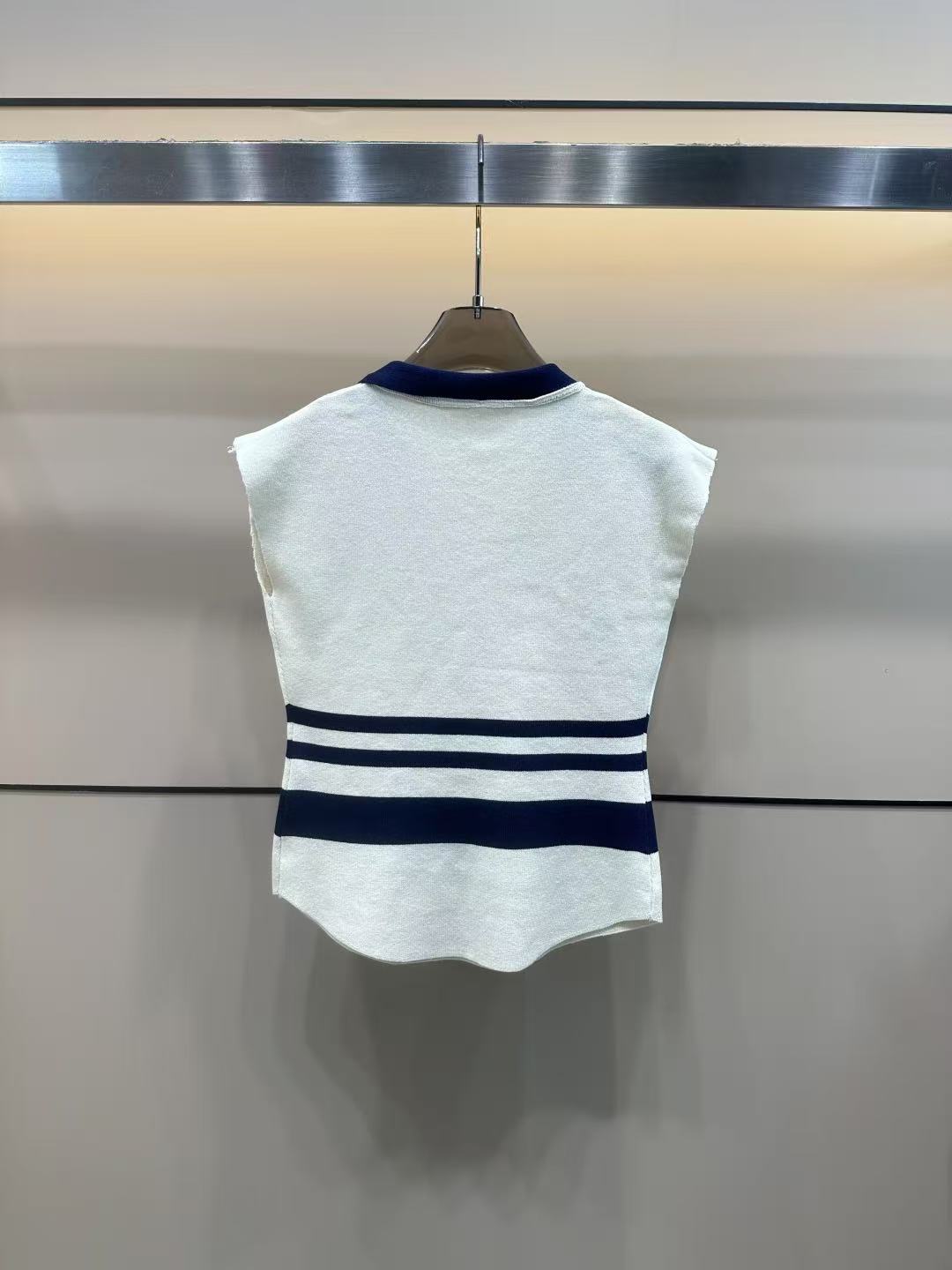 MIUMIU sleeveless T-shirt