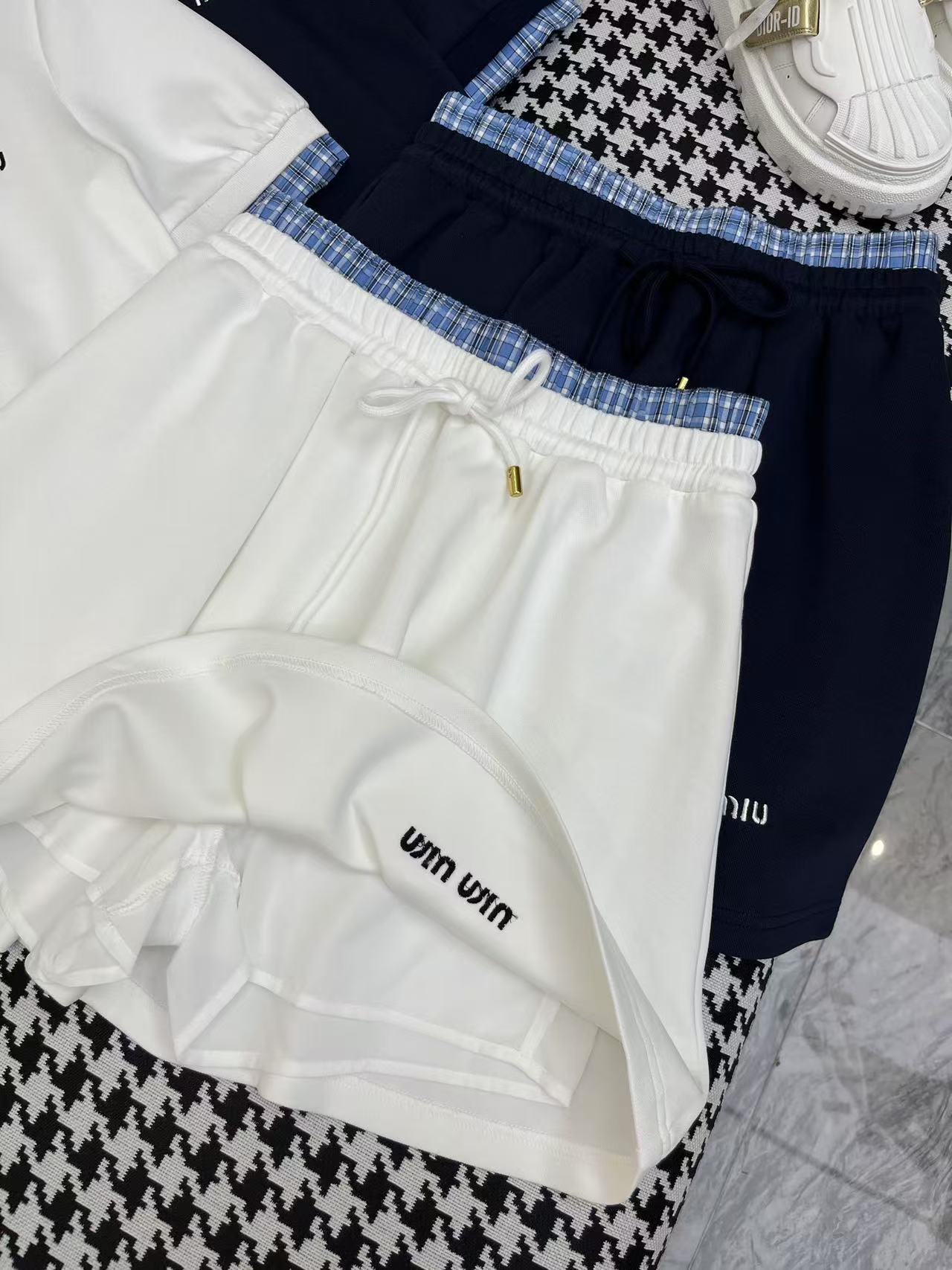 MIUMIU short-sleeved suit