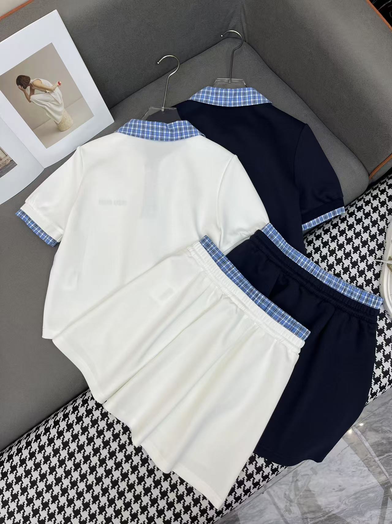 MIUMIU short-sleeved suit