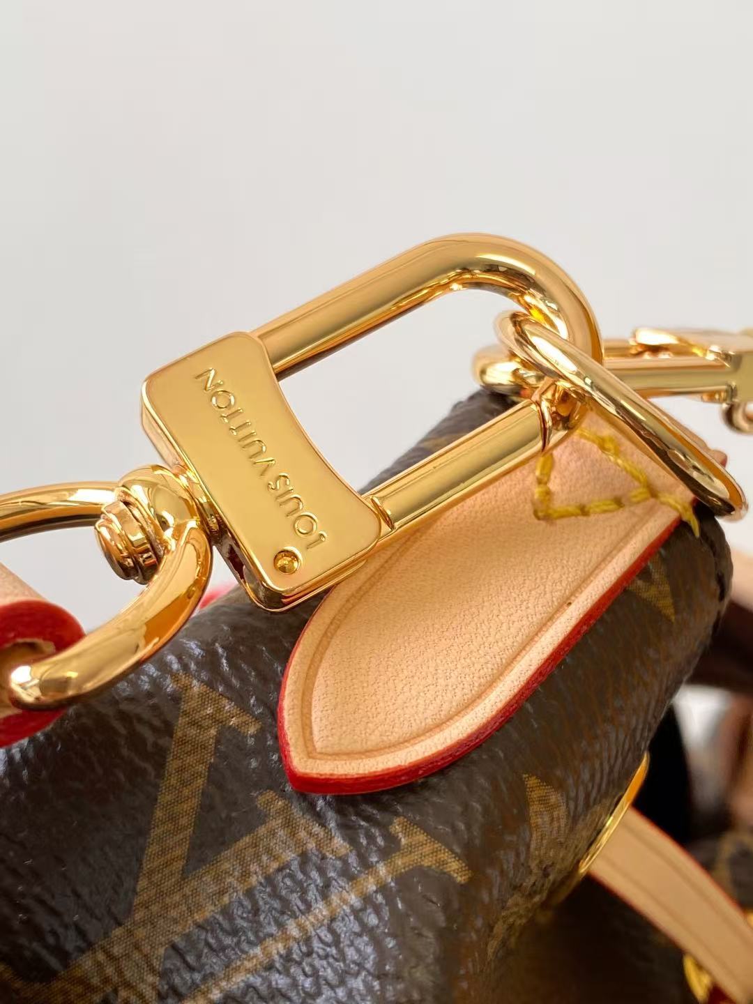 High-quality LV Odysee single-shoulder bag