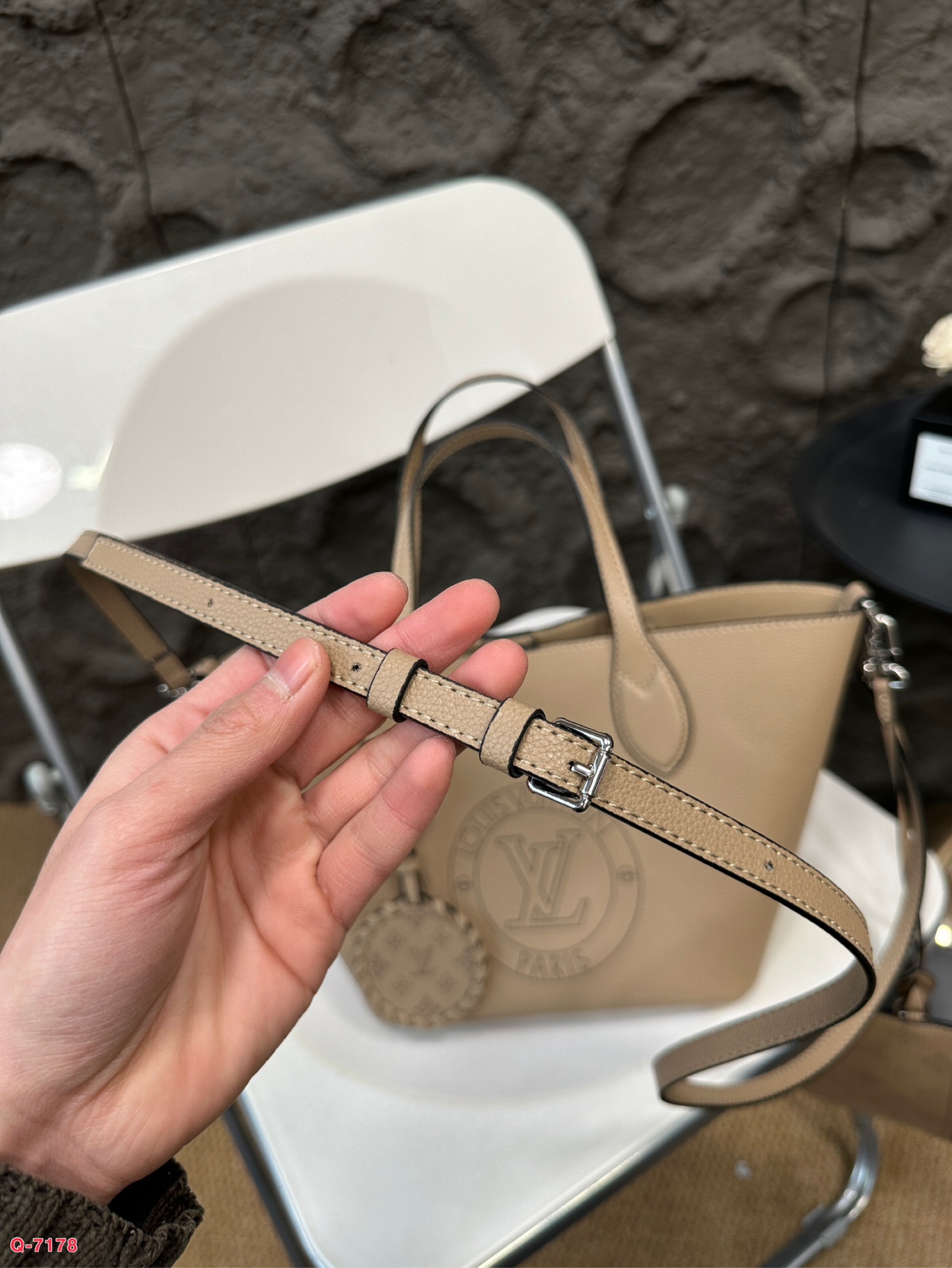 LV blossom PM bucket handbag
