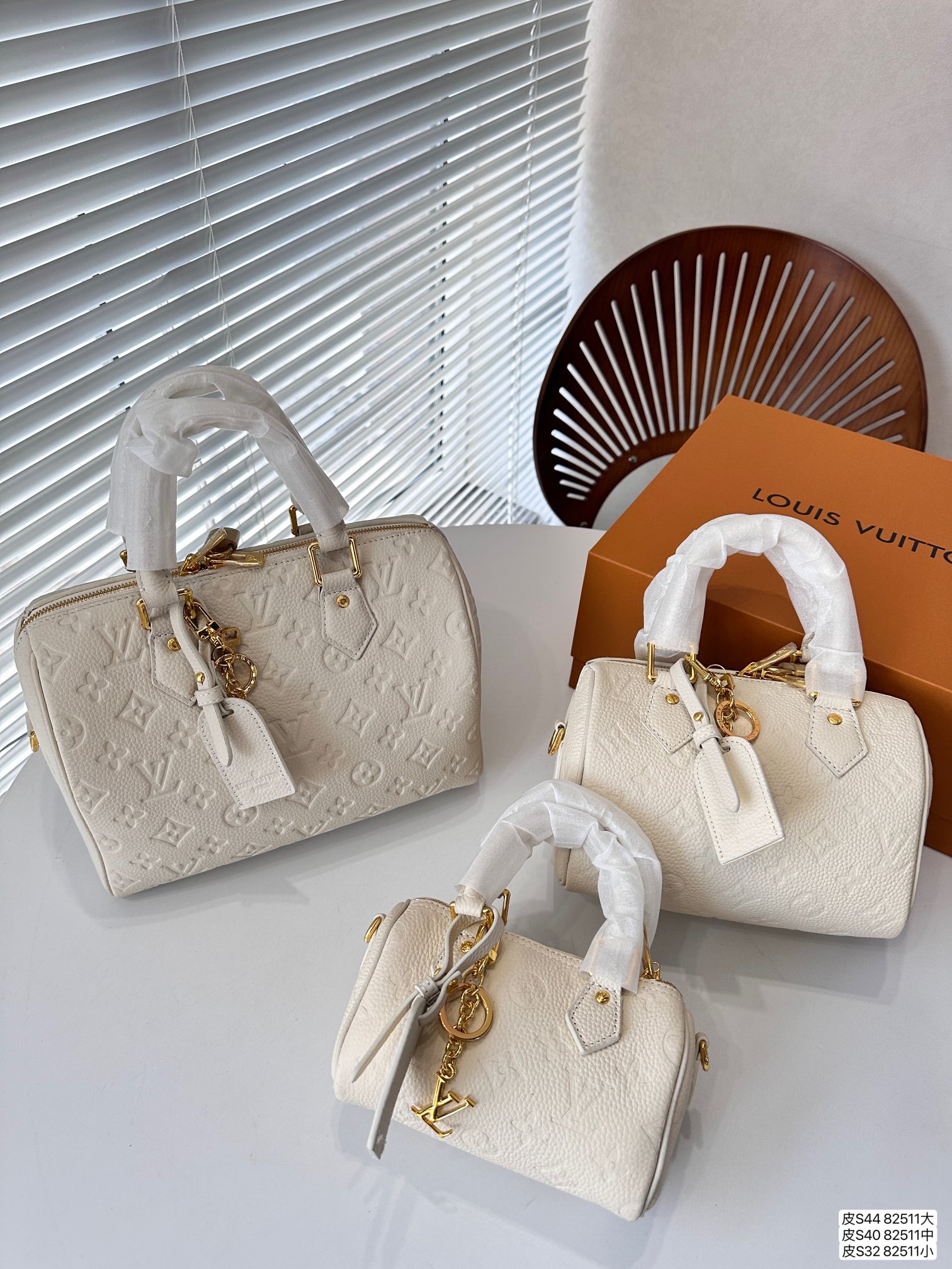 LV new speedy monogram shoulder bag