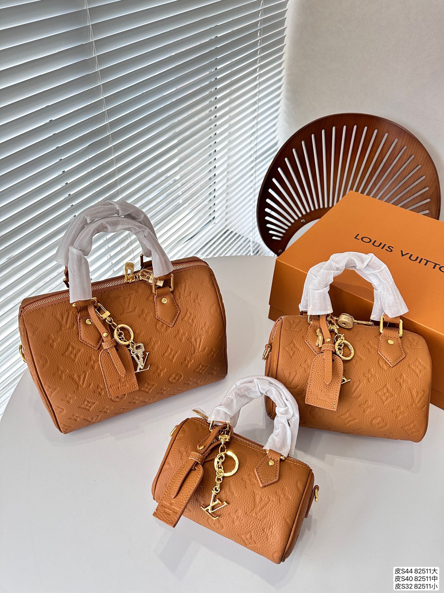 LV new speedy monogram shoulder bag