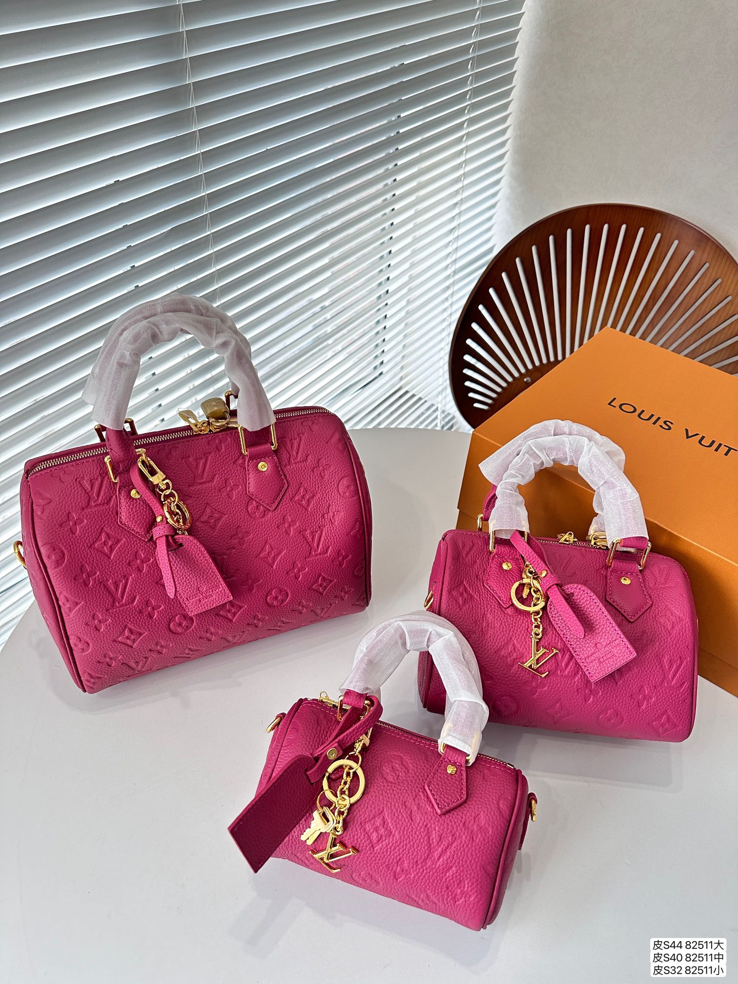 LV new speedy monogram shoulder bag