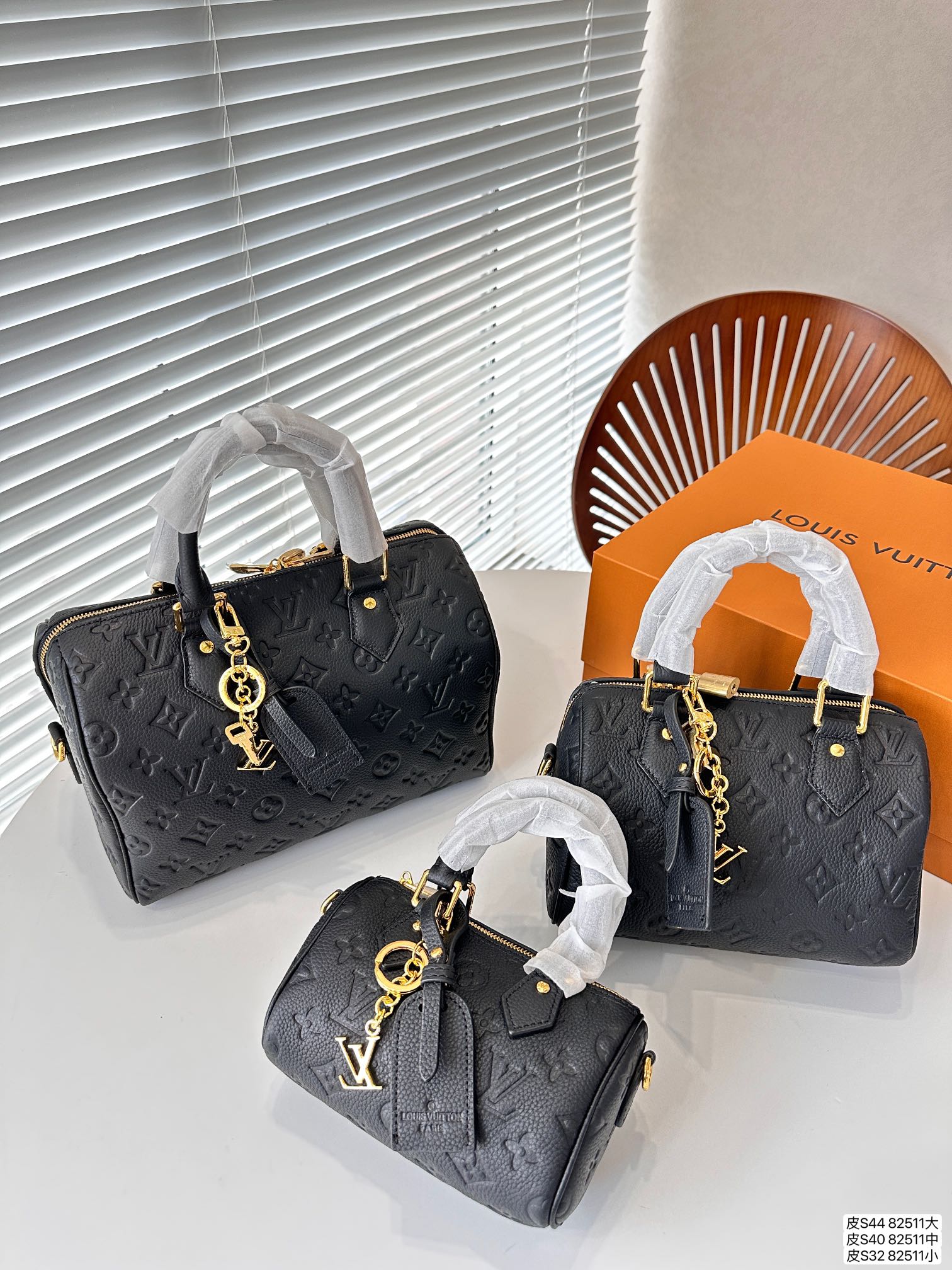 LV new speedy monogram shoulder bag
