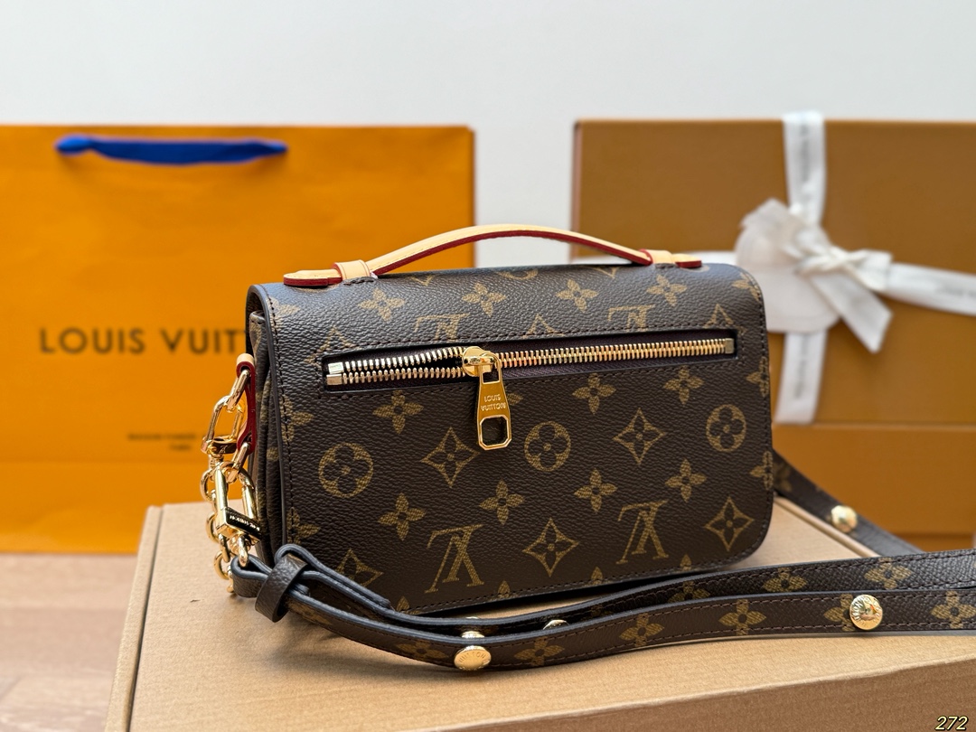 LV pochette metis east west monogram message bag