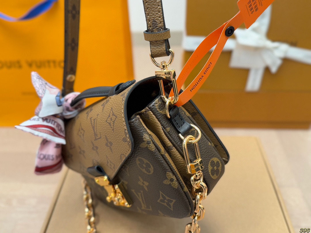 LV pochette metis east west monogram message bag