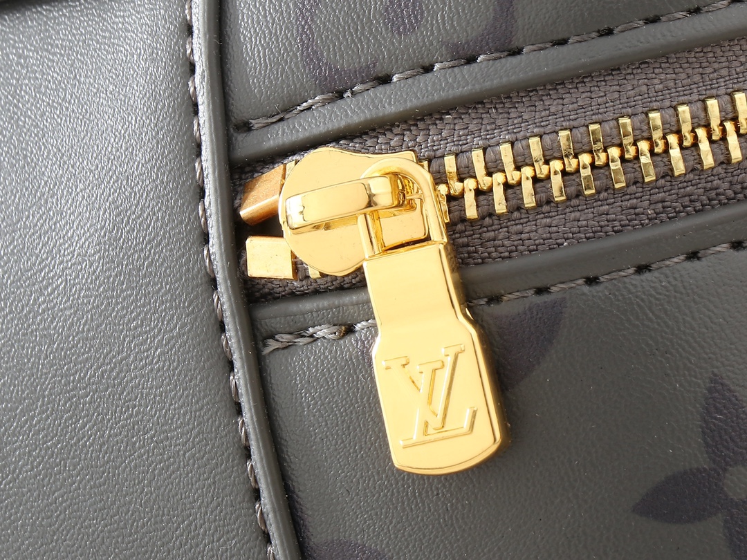 LV Vanity Chain Pouch monogram chain shoulder bag