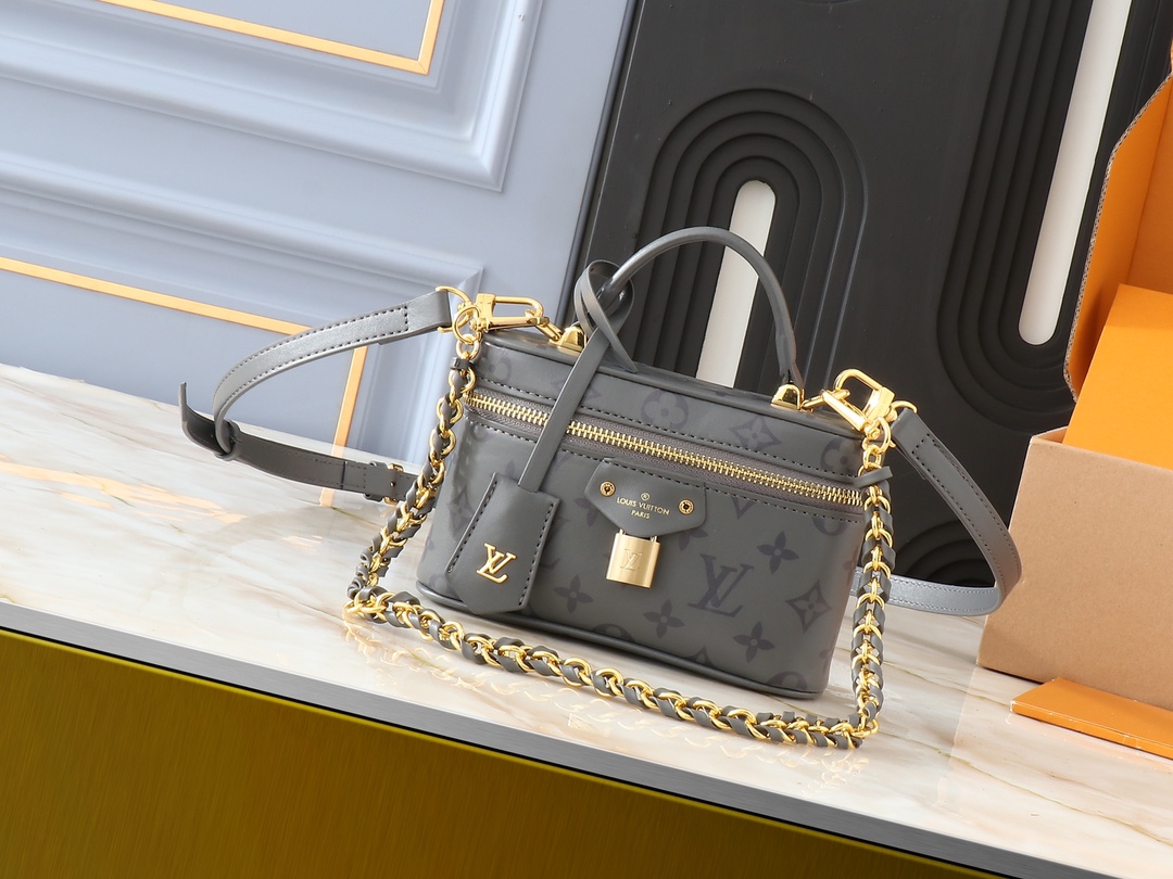 LV Vanity Chain Pouch monogram chain shoulder bag