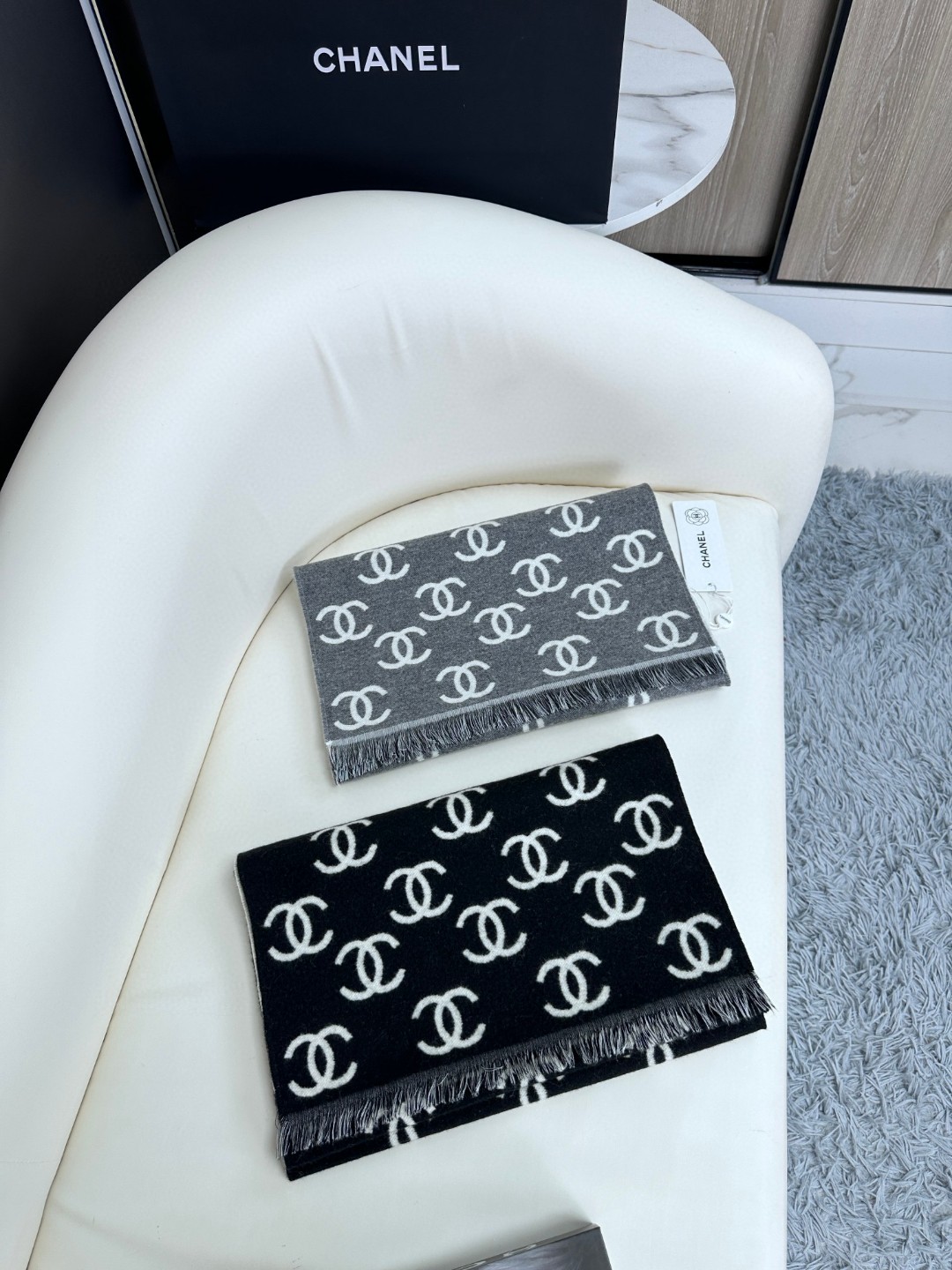 CHANEL double-sided scarf shawl