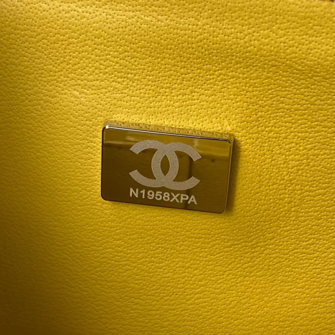 HIGH quality classic flap crossbody bag