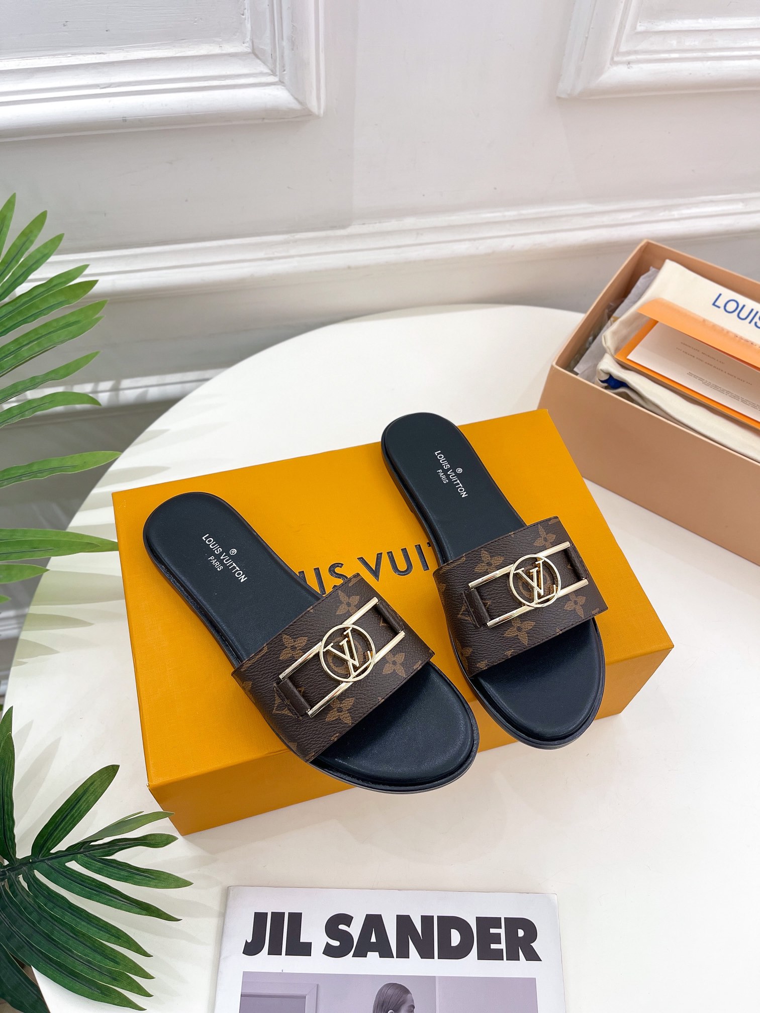 LV new slippers sandles leather sole