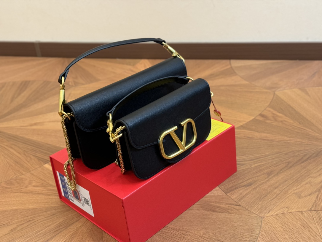 Valentino hand-held shoulder bag