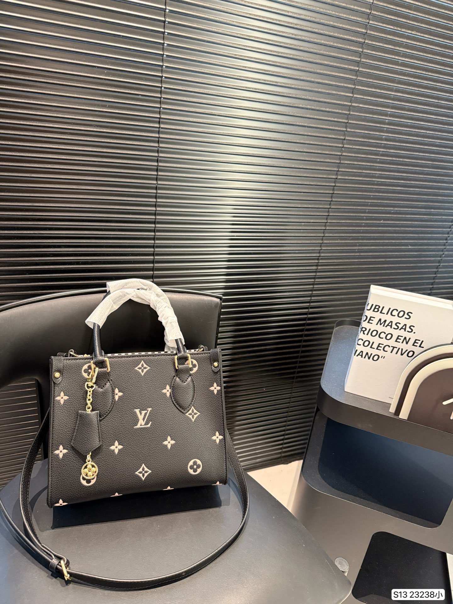 LV Tote