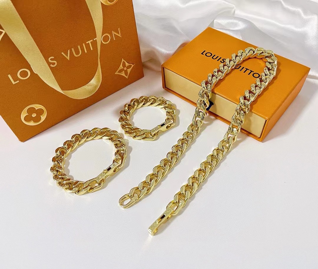 LV necklace