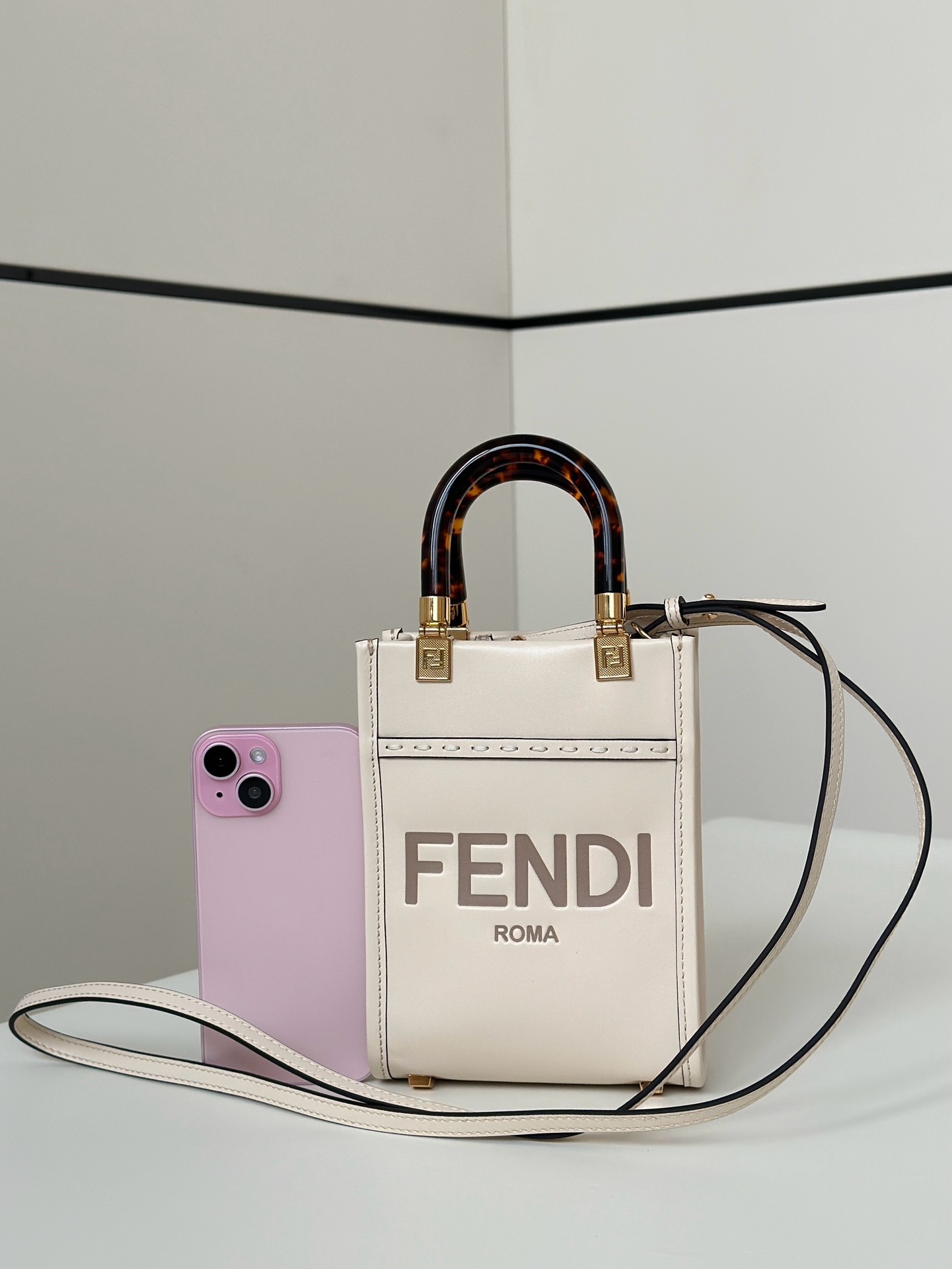 Fendi cowhide leather shoulder bag