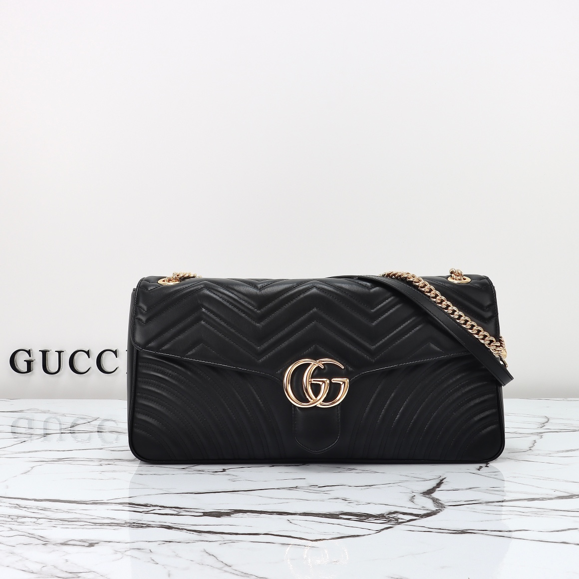 GUCCI chain bag