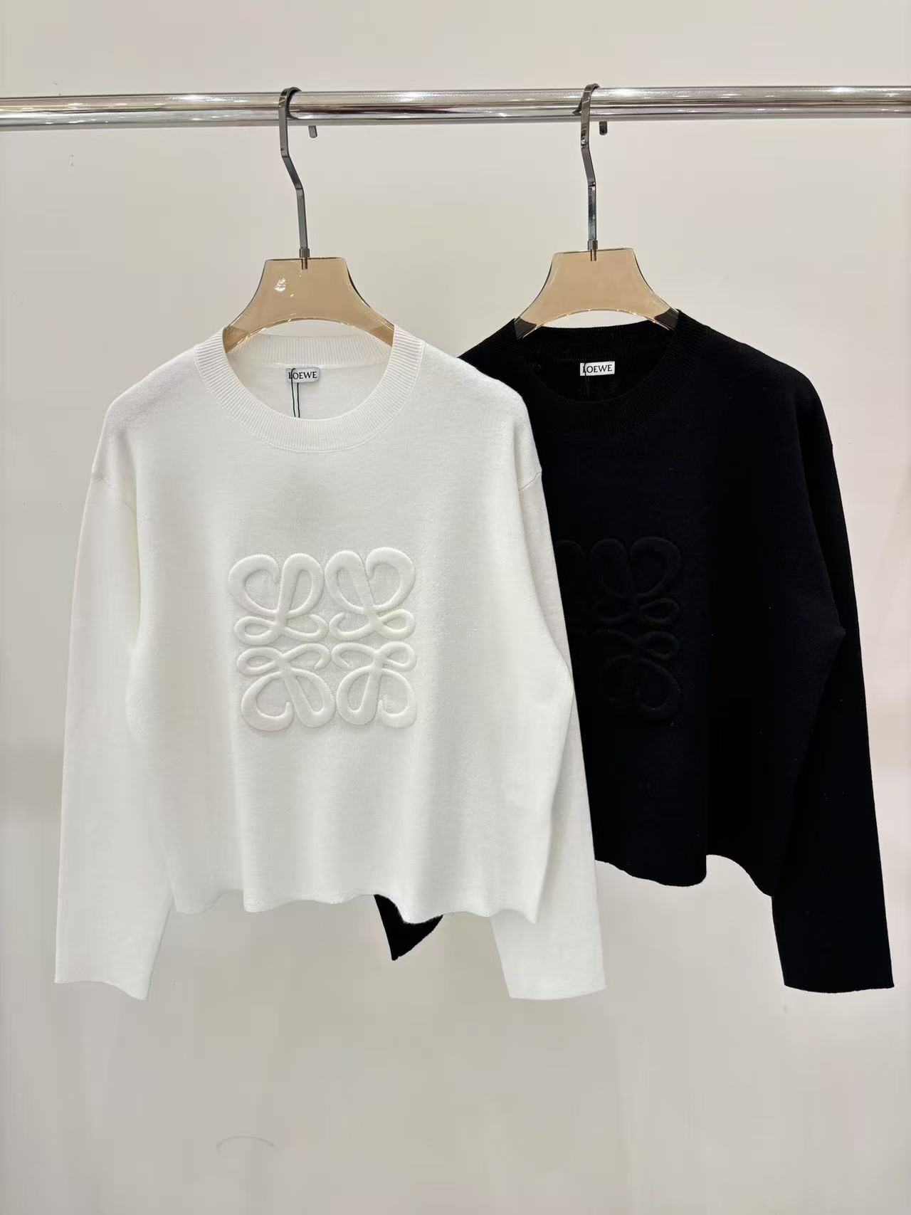 LOEWE knitted sweatshirt
