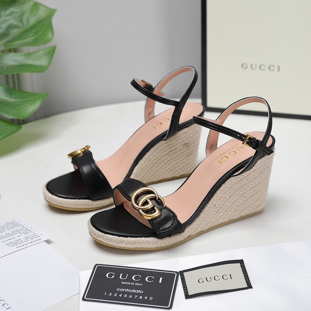 Gucci Leather upper of shoes high-heeled shoes
