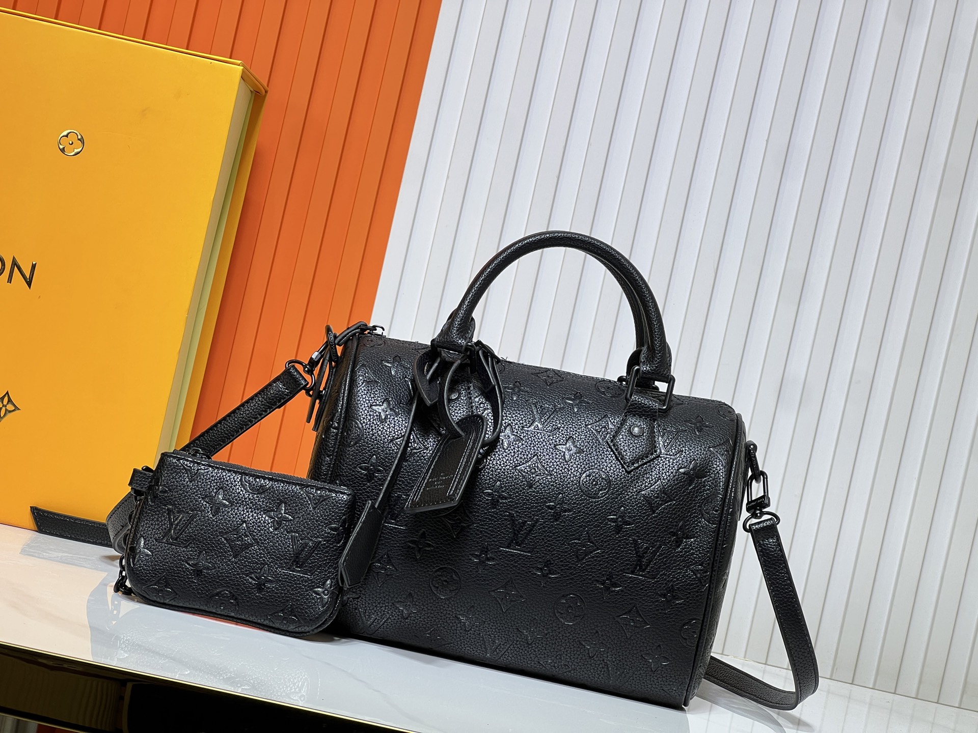 LV Speedy Bandoulière monogram bag