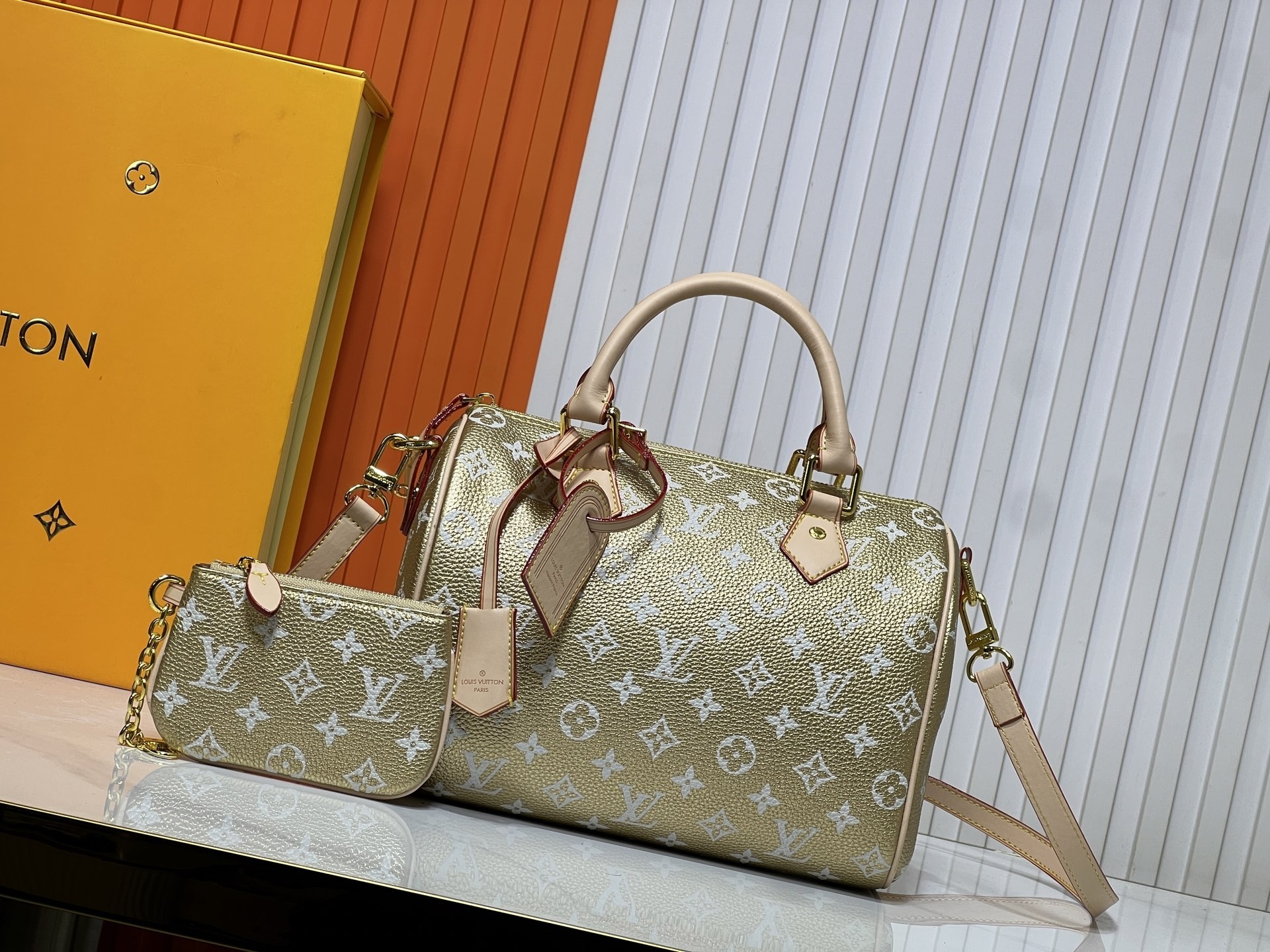 LV Speedy Bandoulière monogram bag