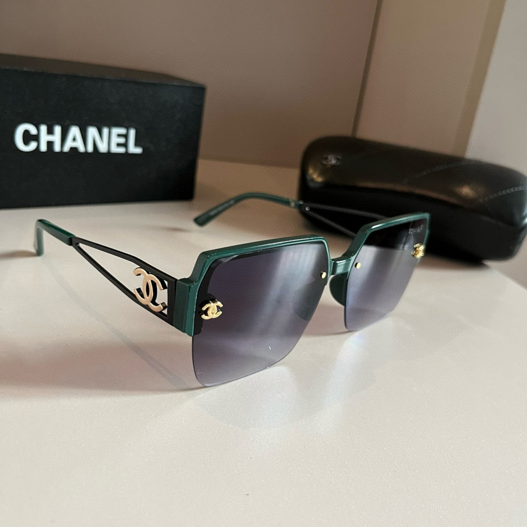 Chanel fashione sunglasses