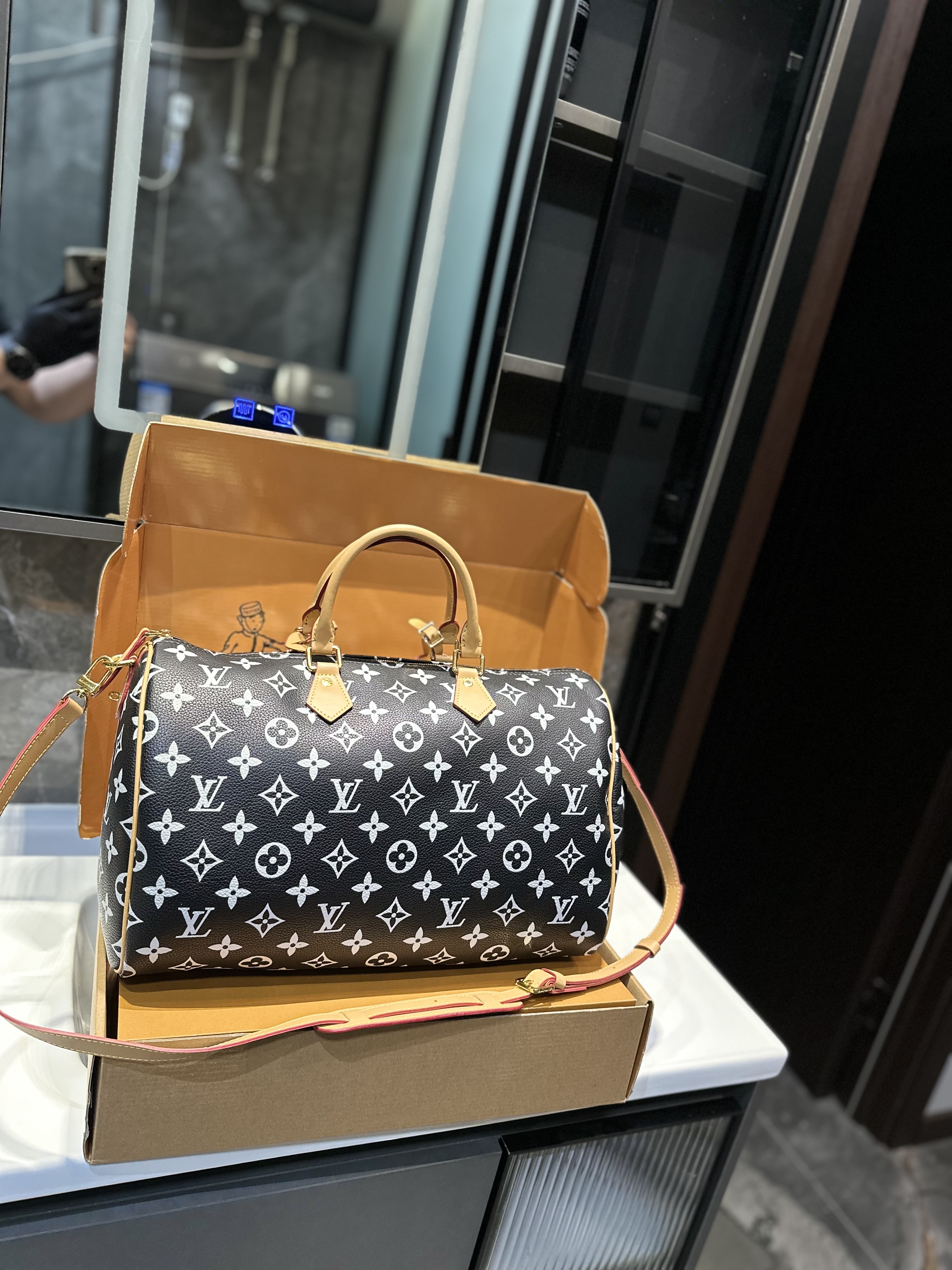 LV Speedy Bandouliere 40 Monogram handbag