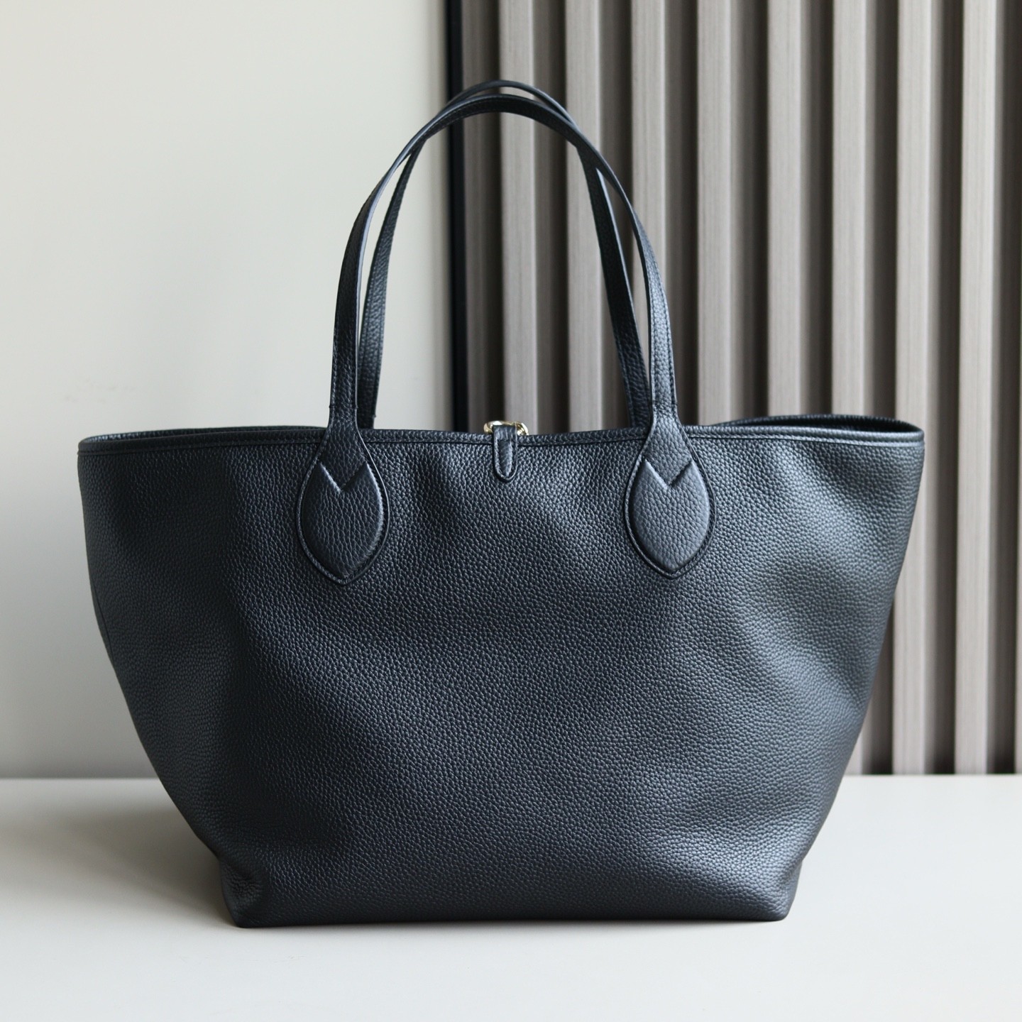 Top version Gucci Totissima double-sided tote bag