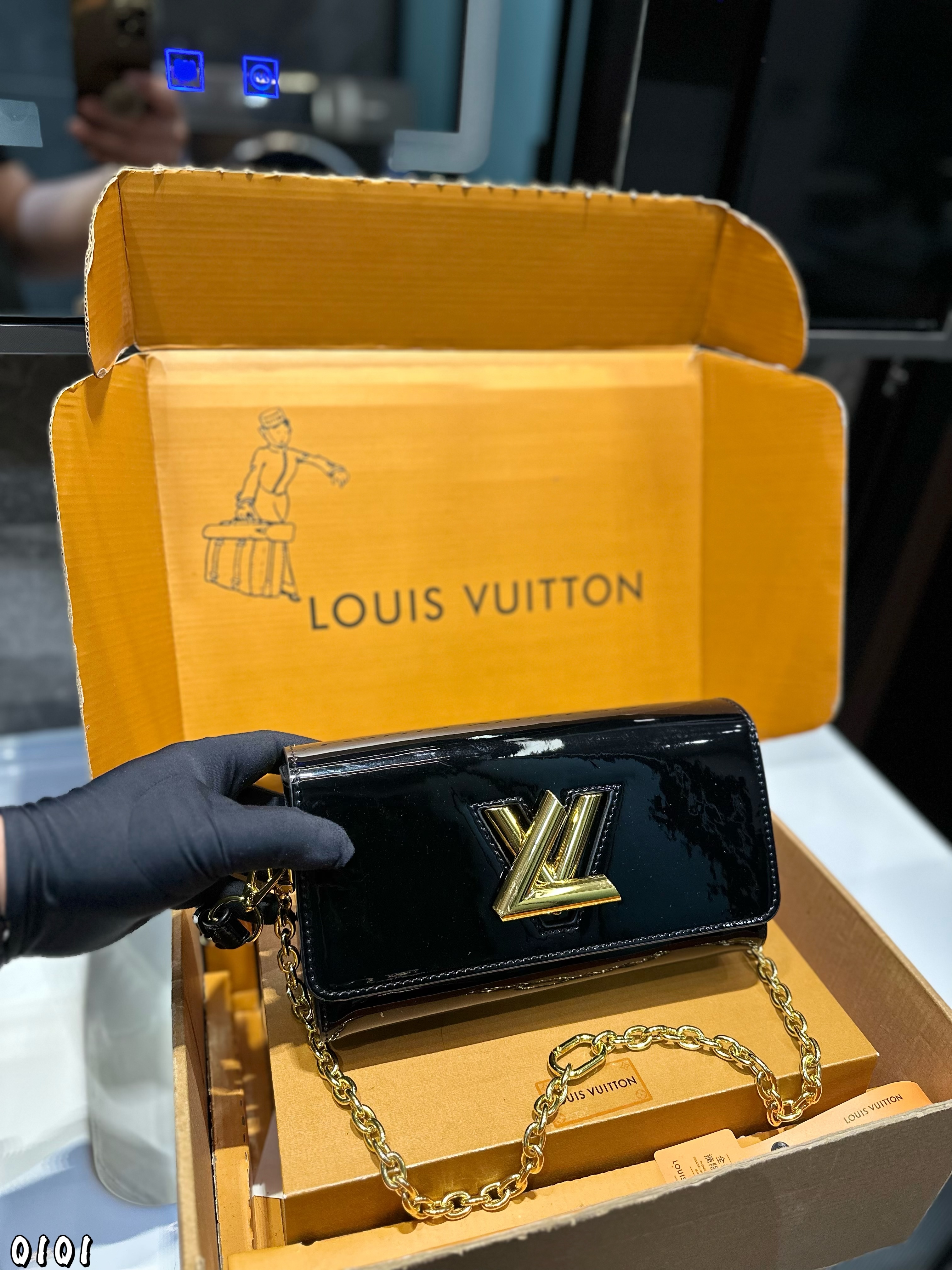 LV TWIST Baguette bag