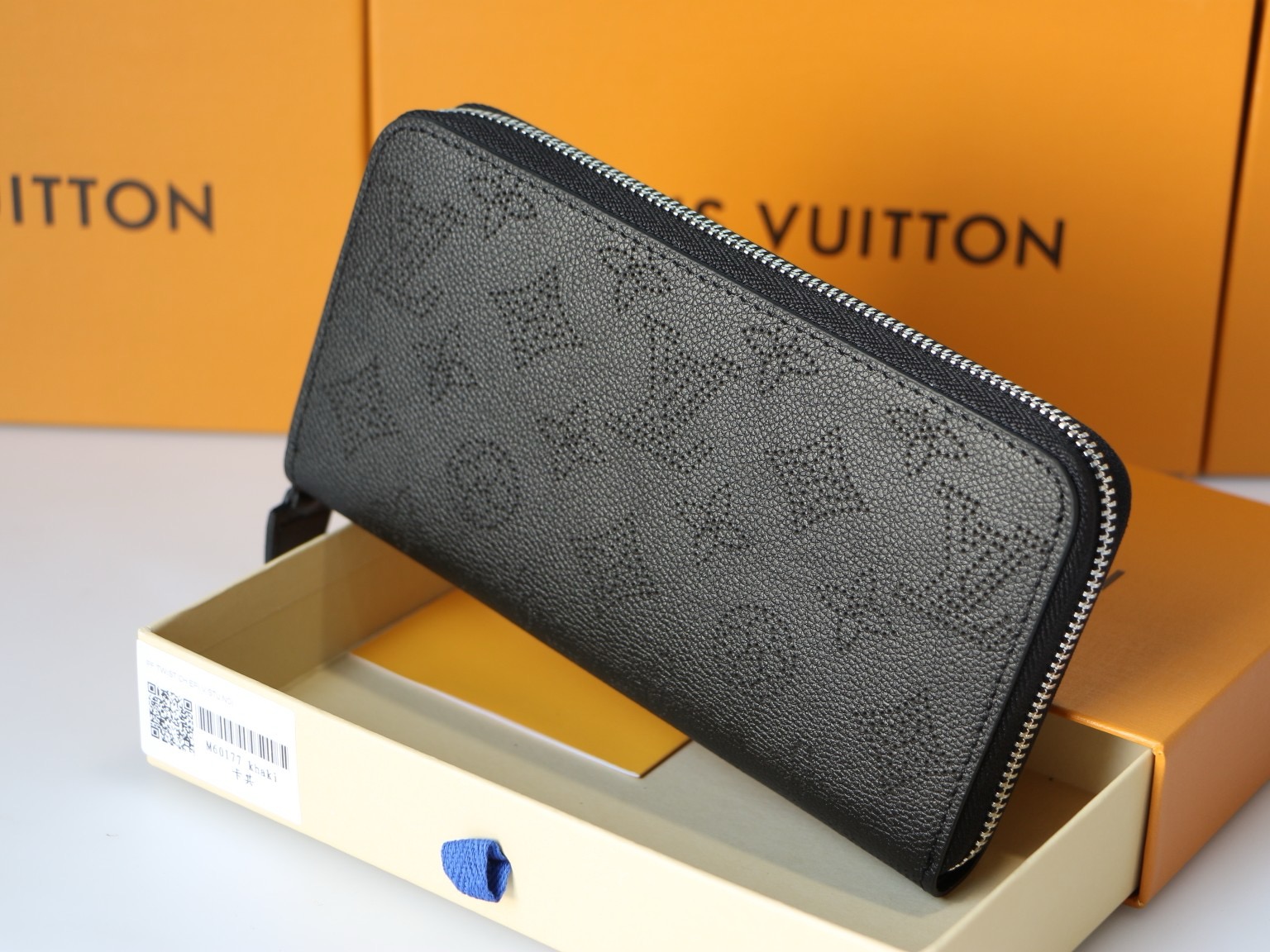 LV zipper wallet