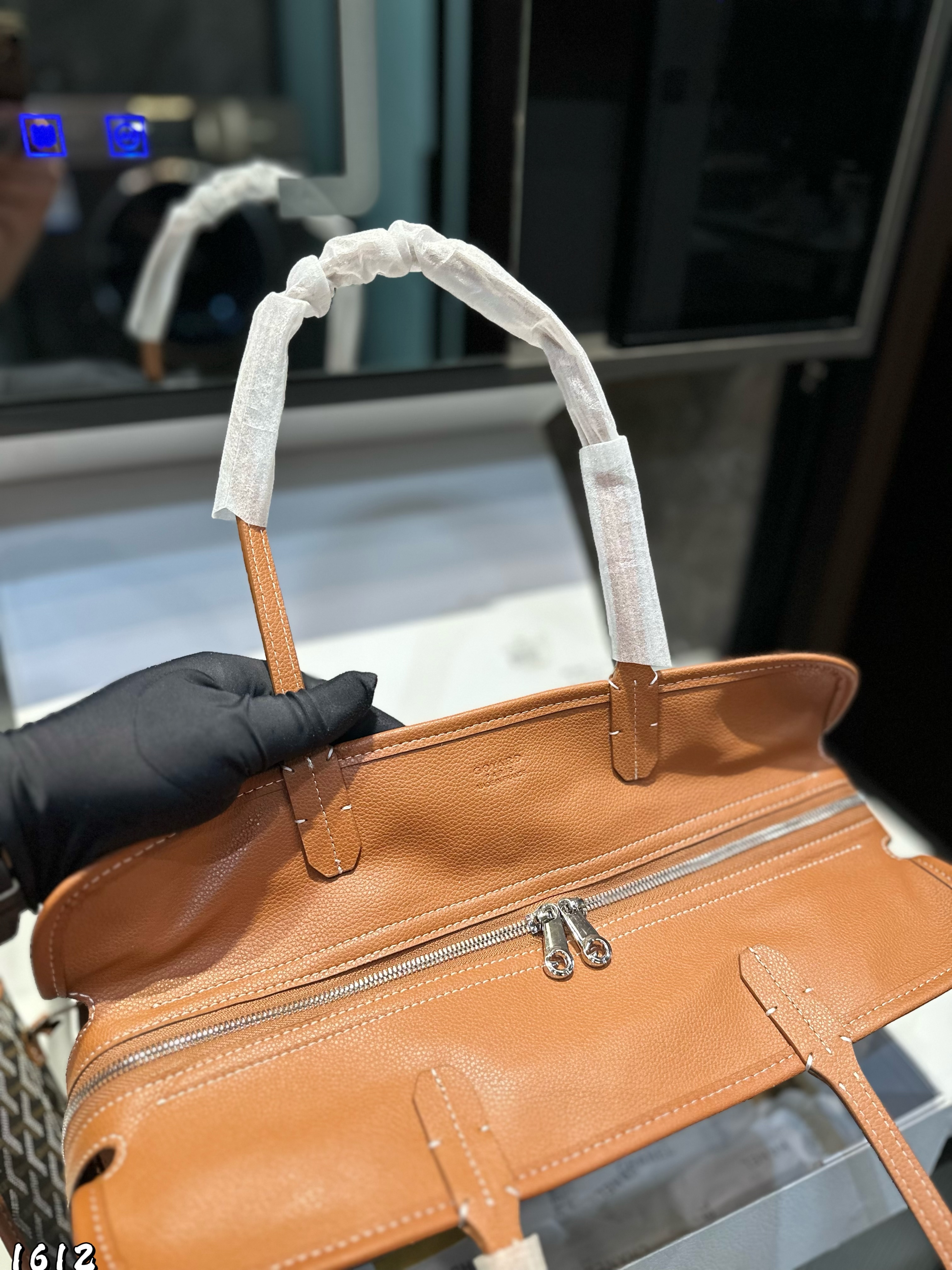Goyard Chic du Chien Pet bag