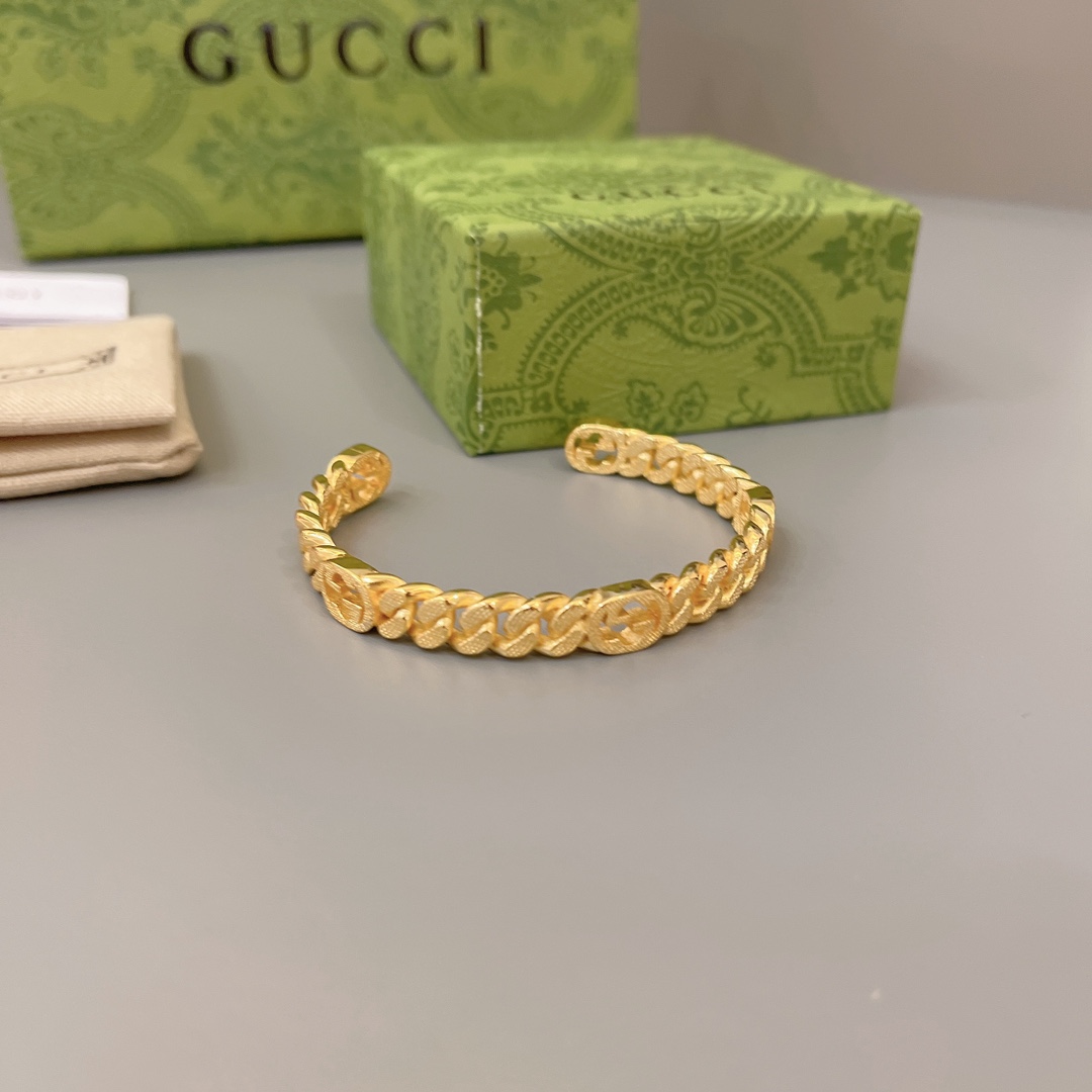 GUCCI bracelet