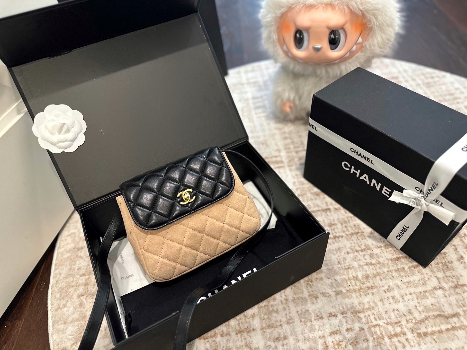 Chanel 25-flap bag