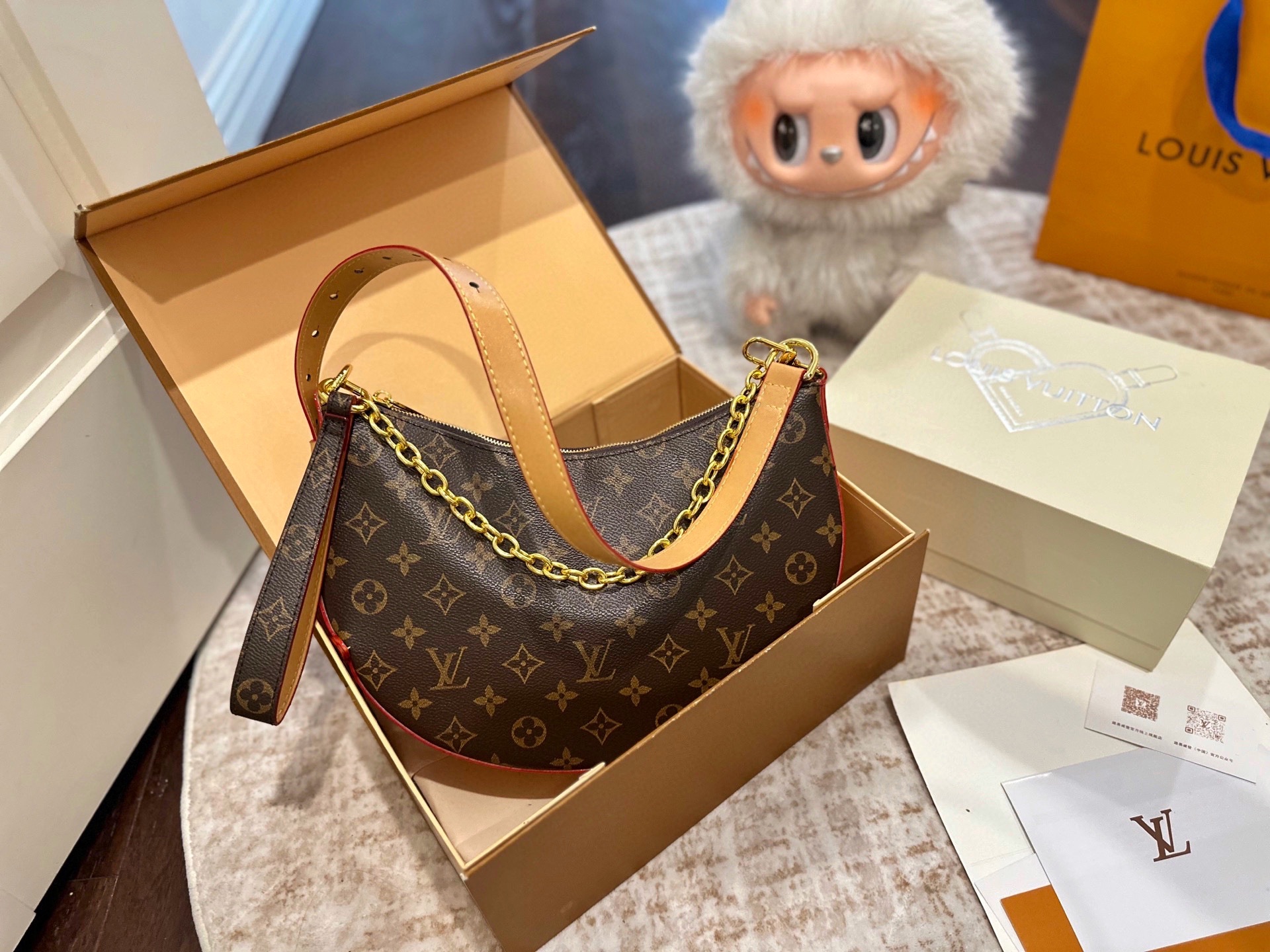LV Cookie BB Chain Cookie Bag