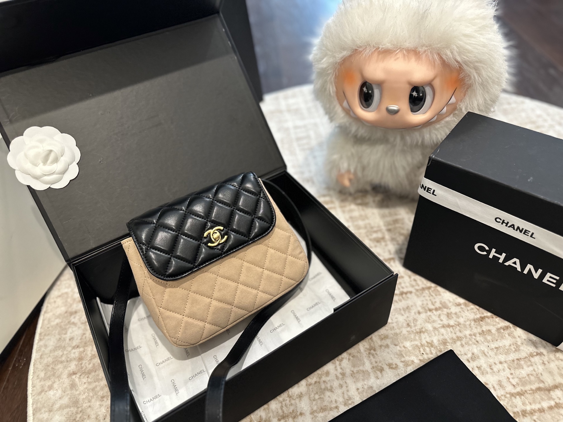 Chanel 25-flap bag