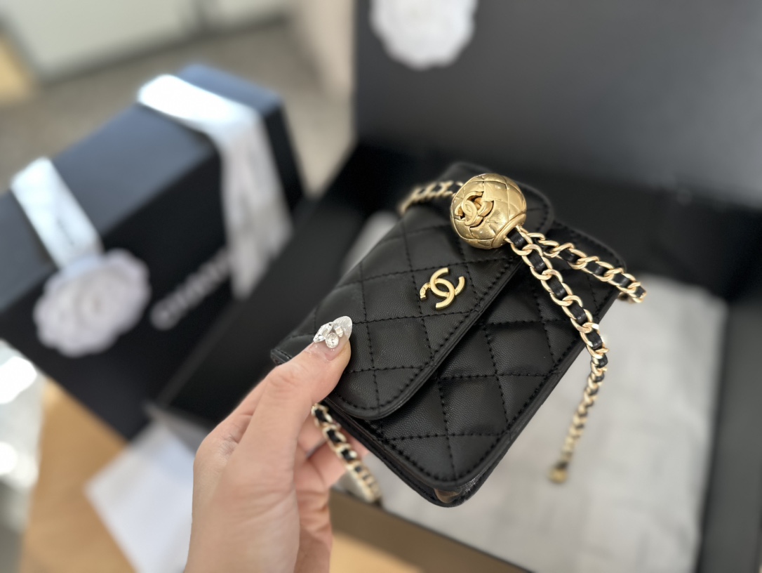 Chanel 24s mini Handle bag