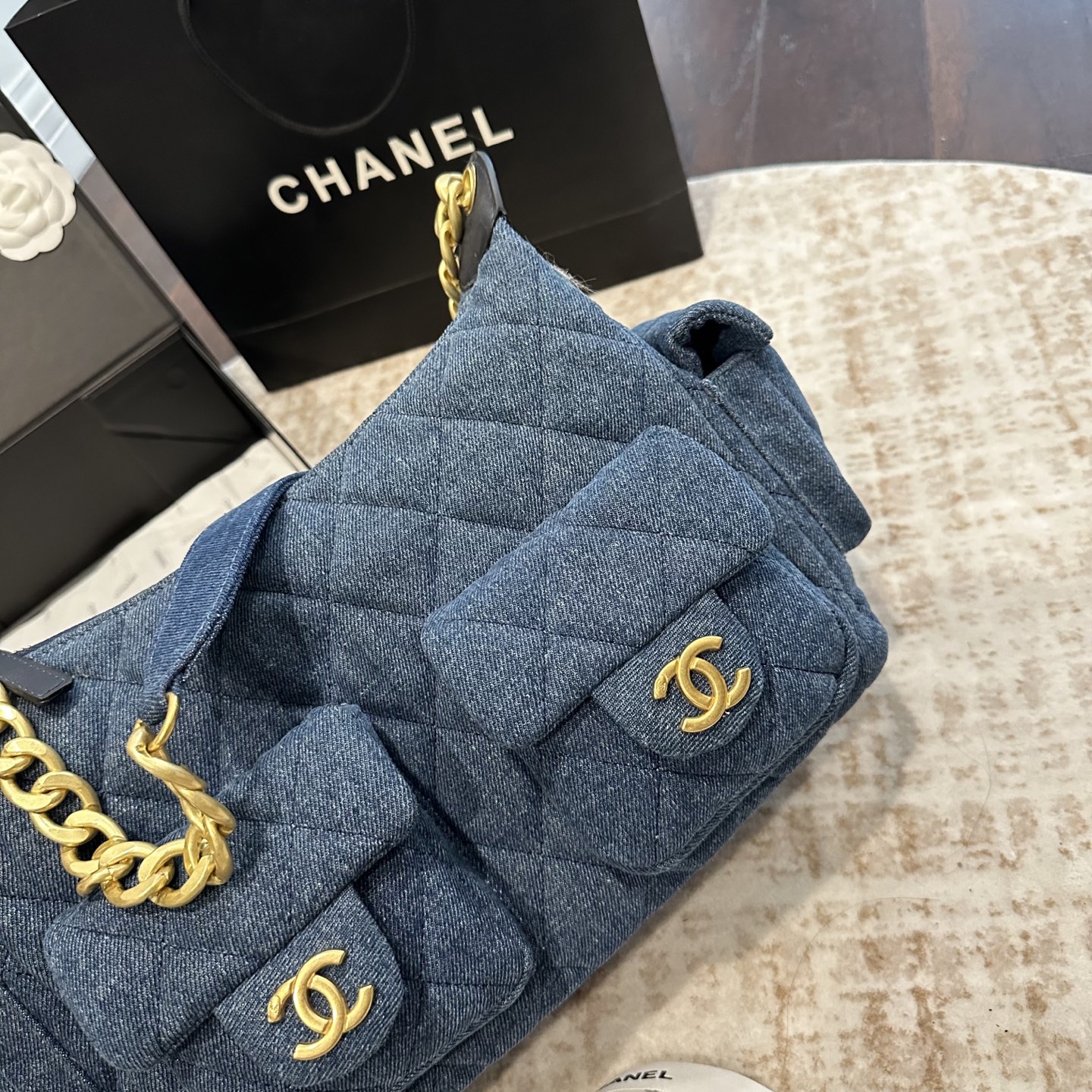 Chanel 25p hobo bag