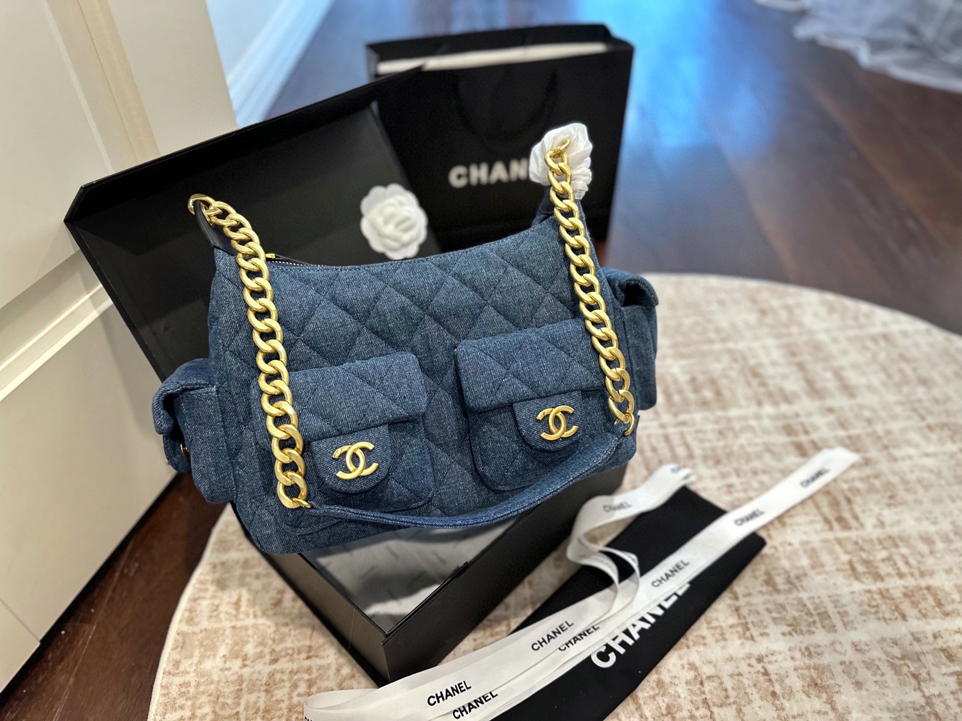 Chanel 25p hobo bag