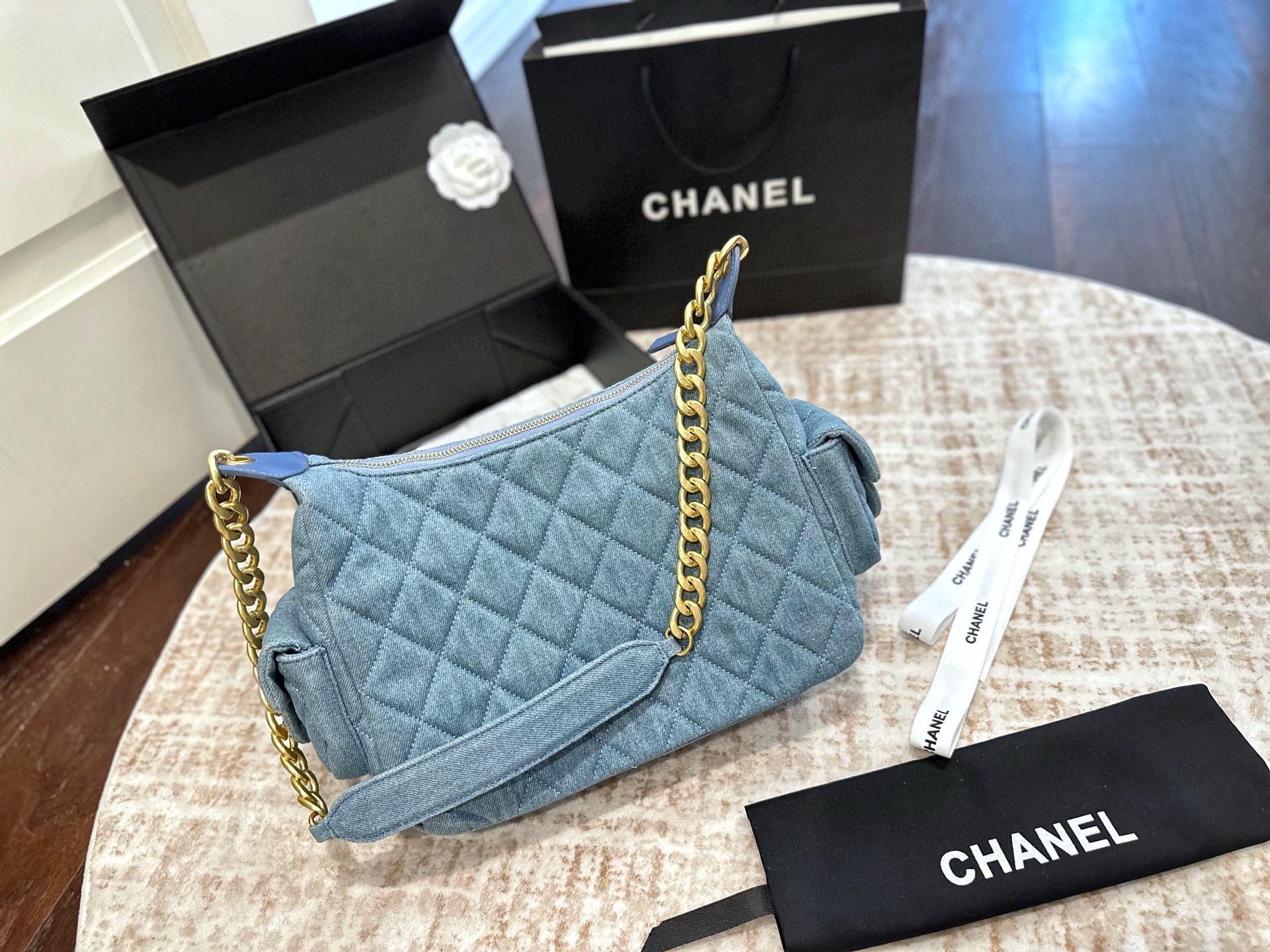 Chanel 25p hobo bag
